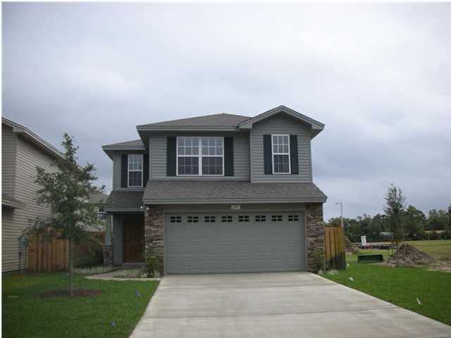 Very nice two story home in Summerwood Subdivision. Attractive kitchen with maple cabinets, granite countertops and stainless steel appliances. Large master bedroom. Ceiling fans in all bedrooms and living room. 2 car garage with auto opener. Centrally located between Eglin and Hurlburt Air Force Bases.