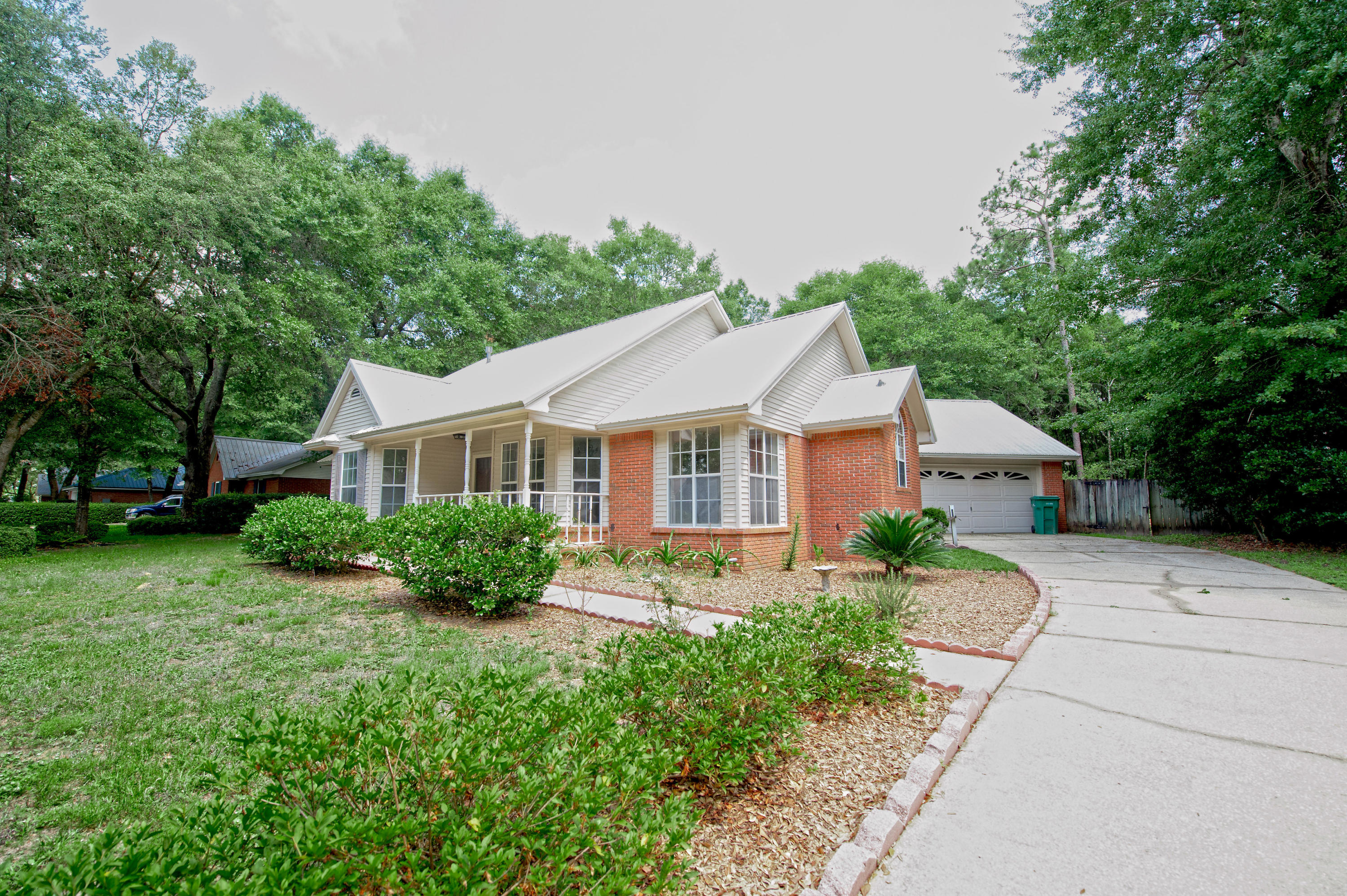 SAVANNAH OAKS - Residential