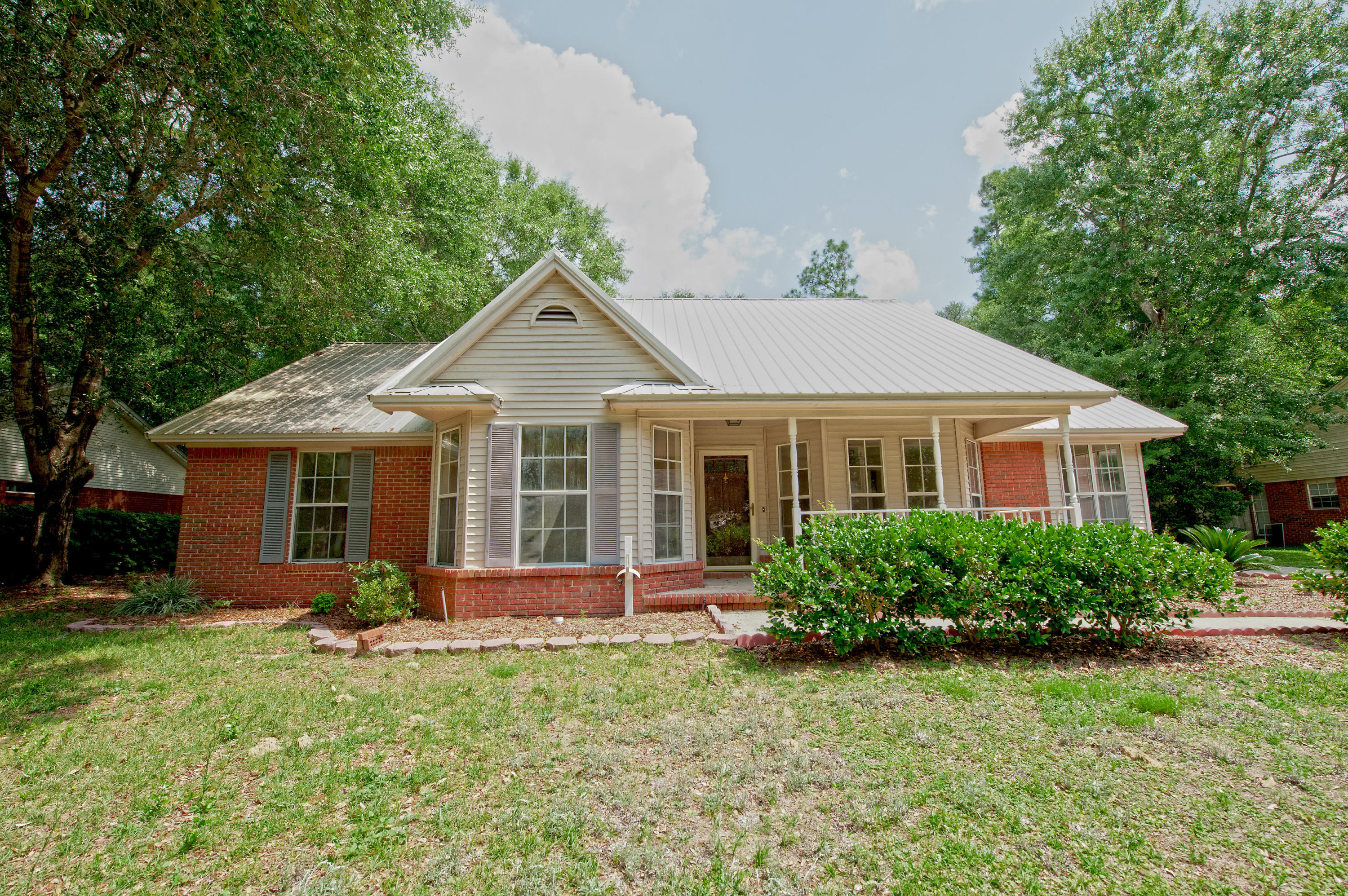 SAVANNAH OAKS - Residential