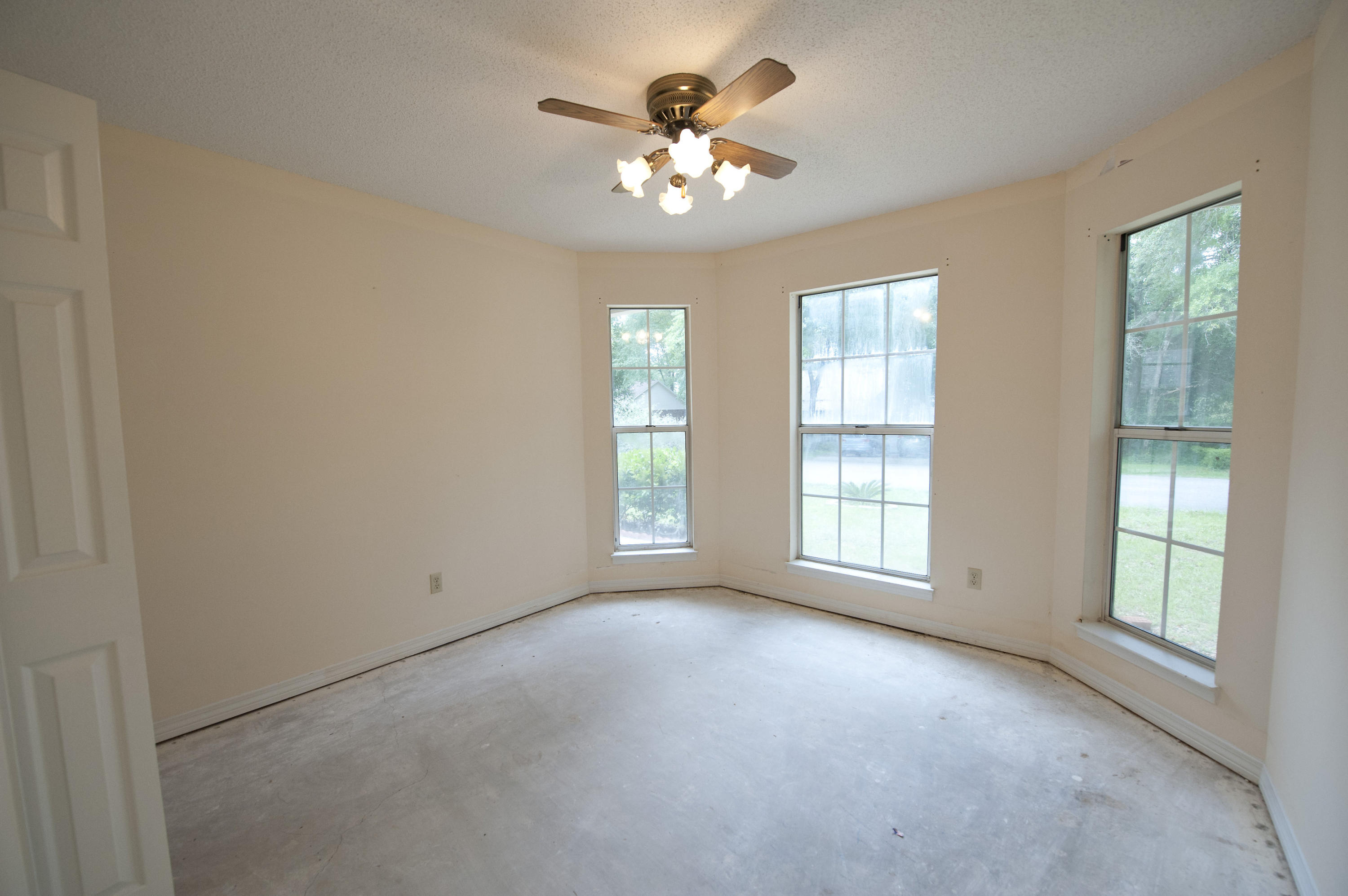 SAVANNAH OAKS - Residential