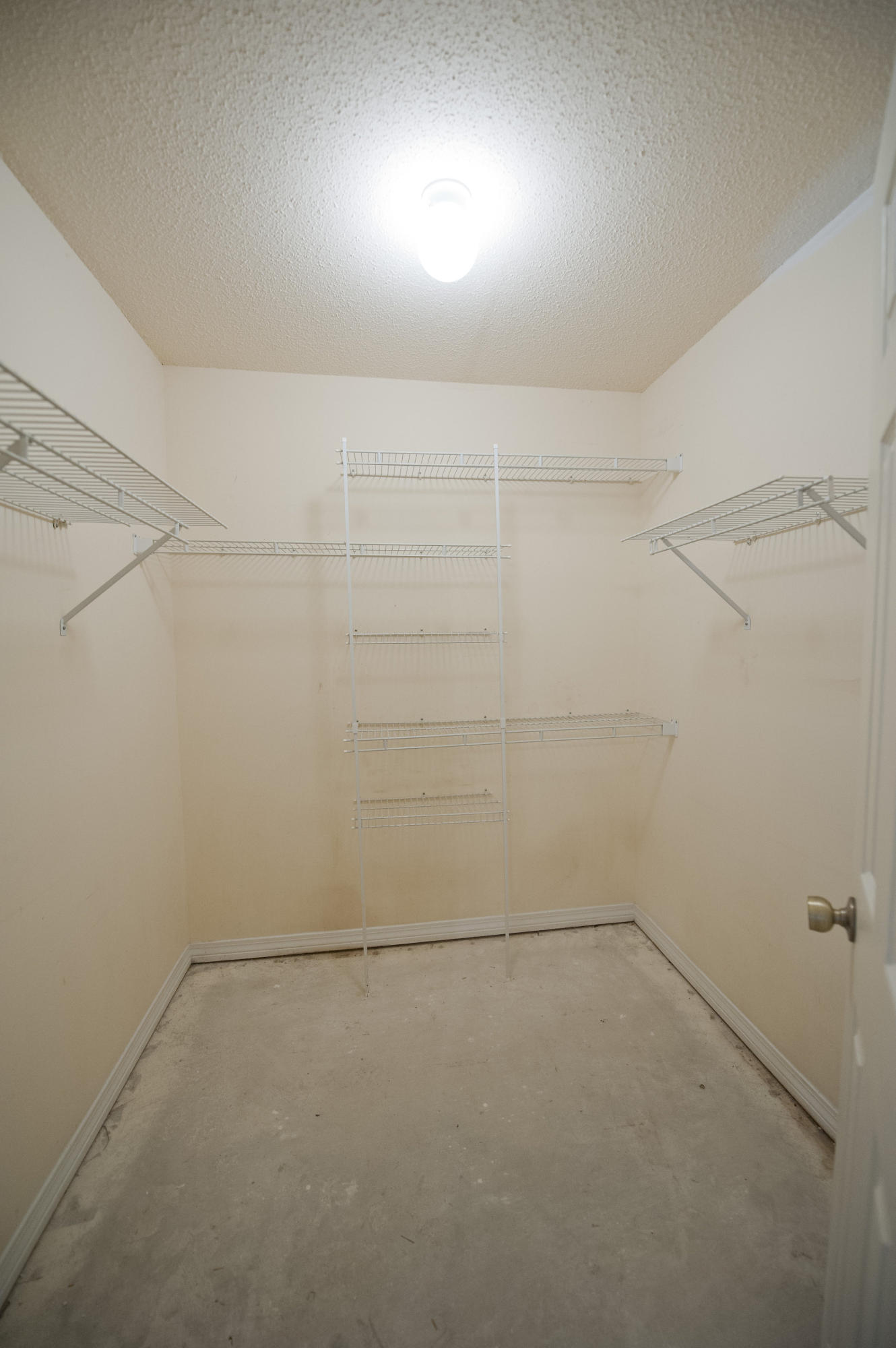 SAVANNAH OAKS - Residential