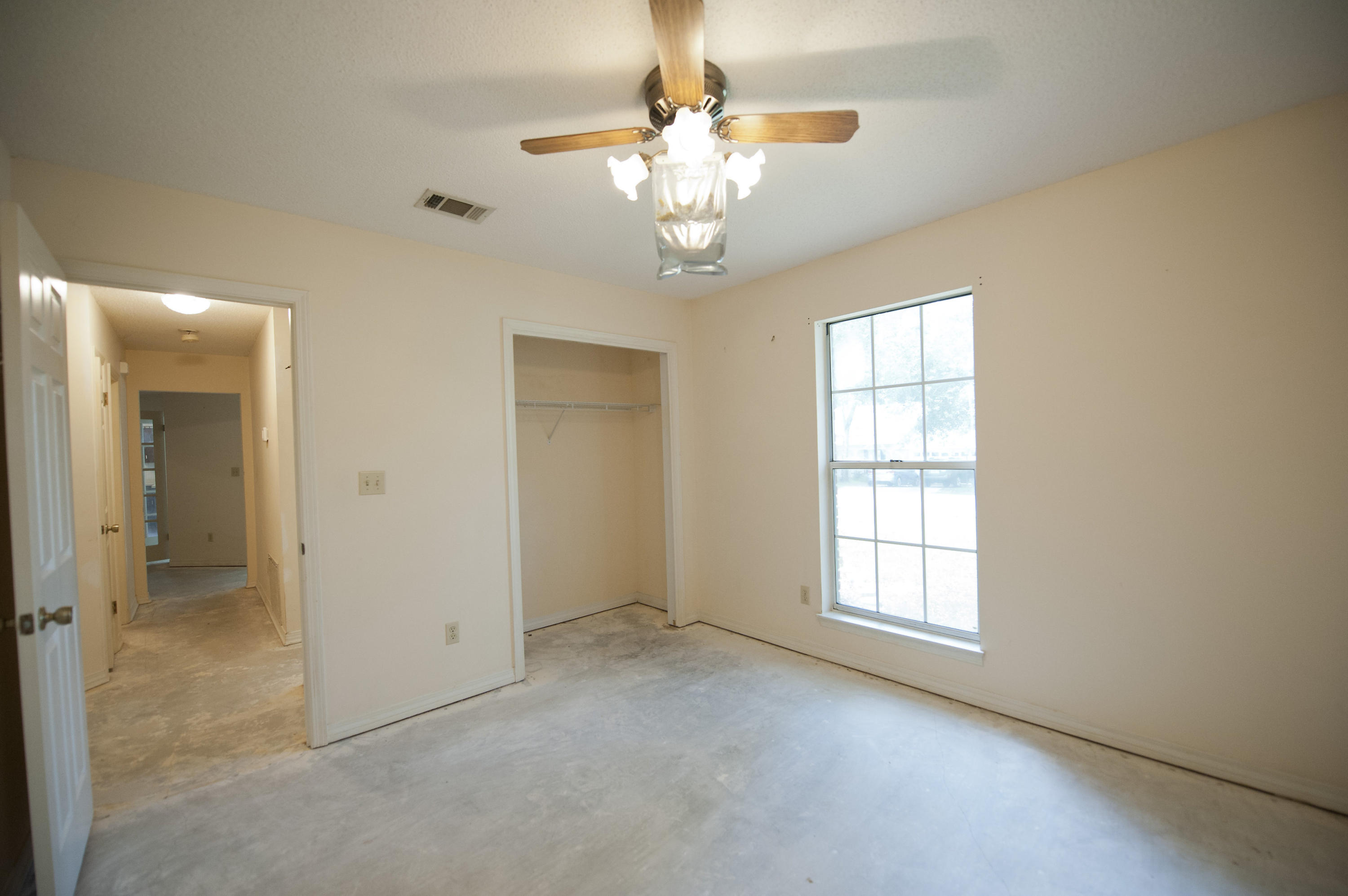 SAVANNAH OAKS - Residential