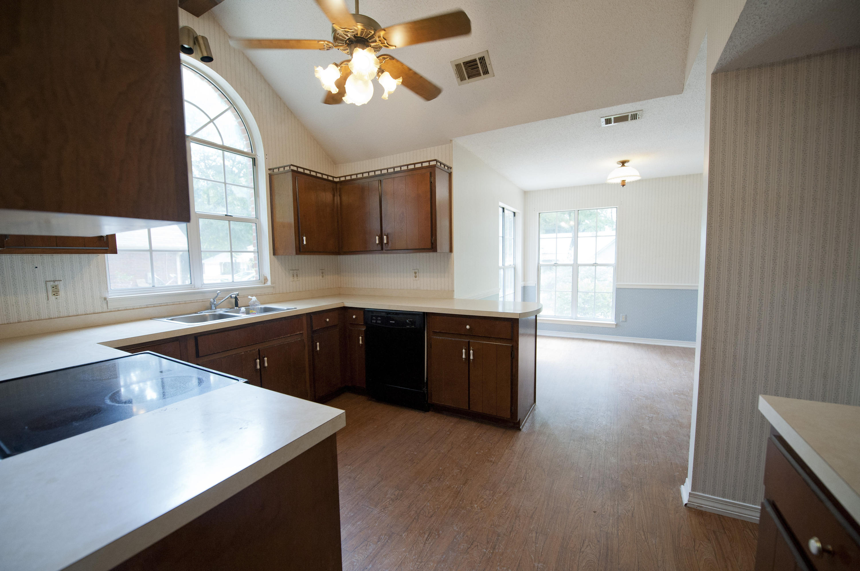 SAVANNAH OAKS - Residential