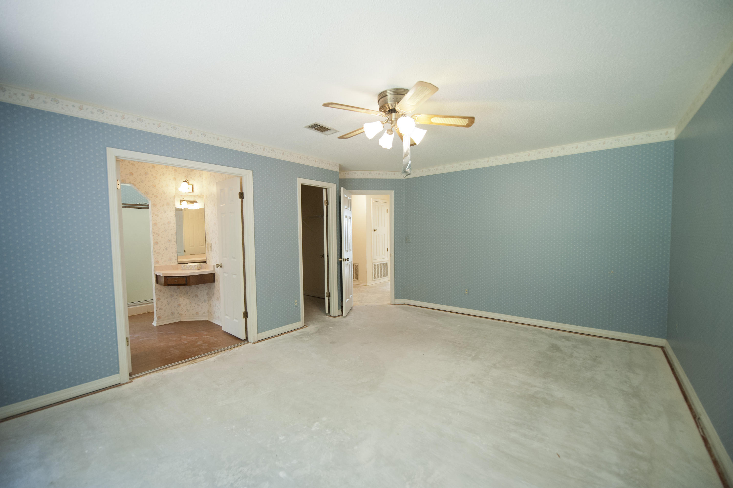 SAVANNAH OAKS - Residential