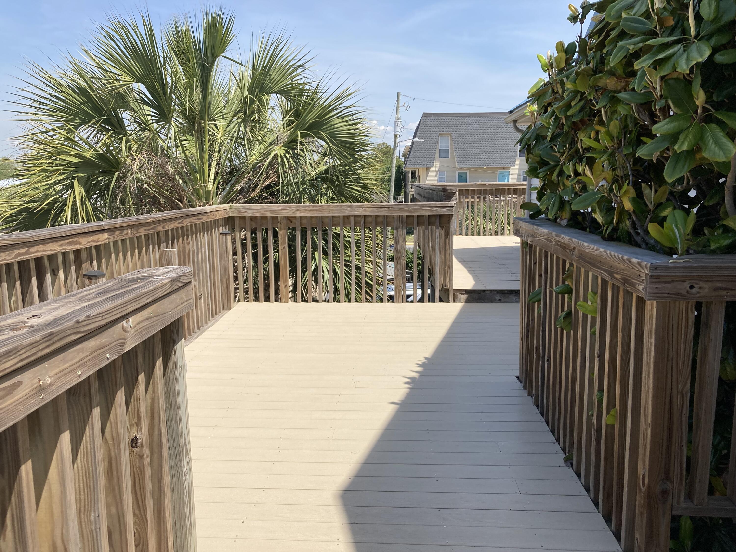 SANTA ROSA ISLAND BEG SW COR LOT 98 BLK 3 E37.41 FT N132.5 FT W37.41 FT 5132.5 FT TO BEG UNIT 8 - Residential