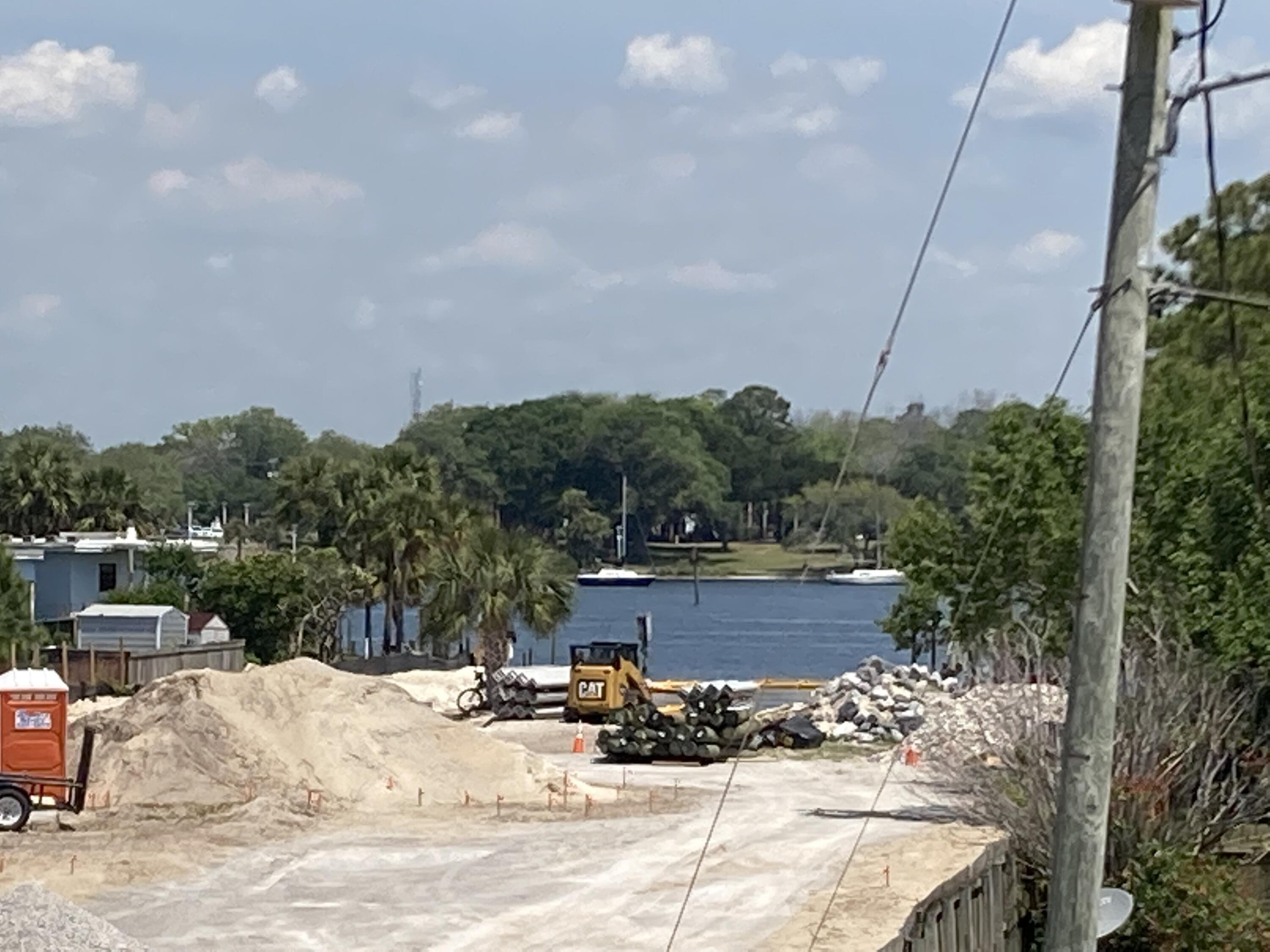 SANTA ROSA ISLAND BEG SW COR LOT 98 BLK 3 E37.41 FT N132.5 FT W37.41 FT 5132.5 FT TO BEG UNIT 8 - Residential