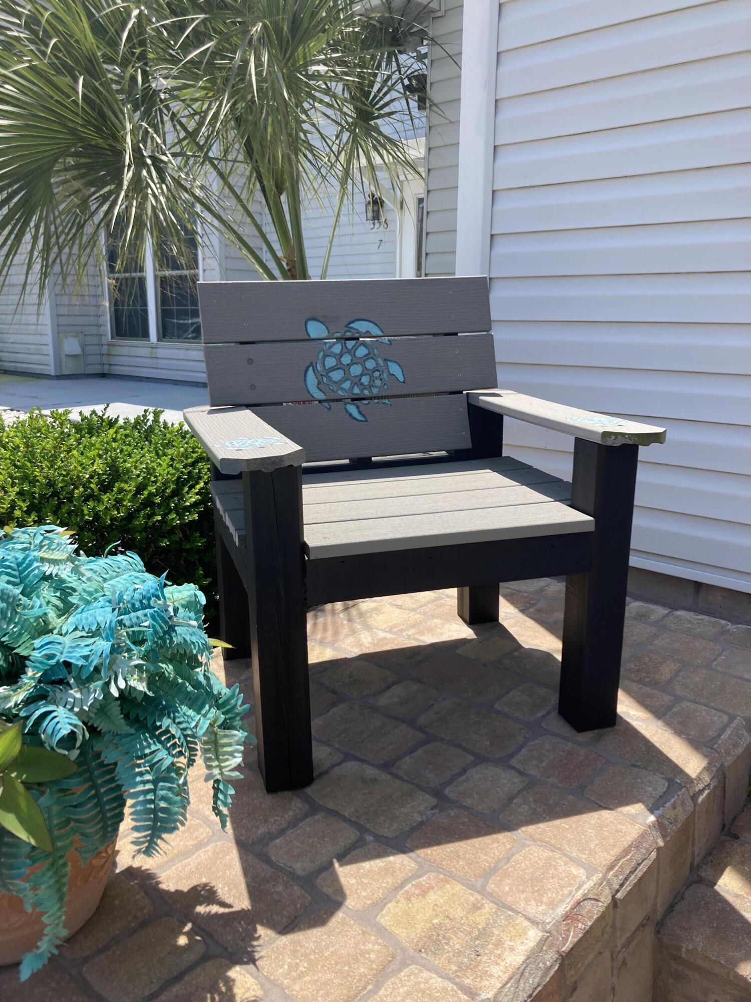 SANTA ROSA ISLAND BEG SW COR LOT 98 BLK 3 E37.41 FT N132.5 FT W37.41 FT 5132.5 FT TO BEG UNIT 8 - Residential