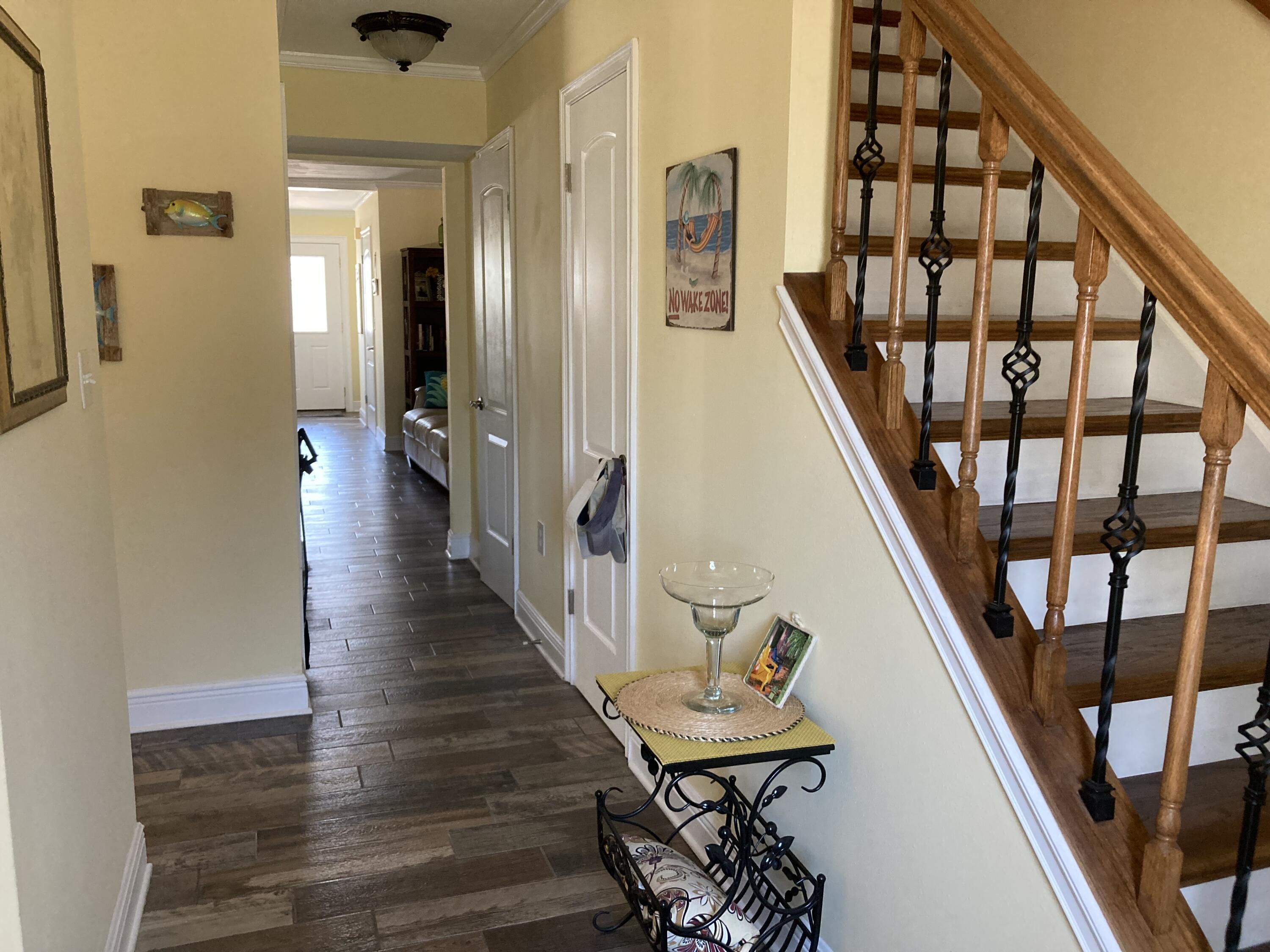 SANTA ROSA ISLAND BEG SW COR LOT 98 BLK 3 E37.41 FT N132.5 FT W37.41 FT 5132.5 FT TO BEG UNIT 8 - Residential