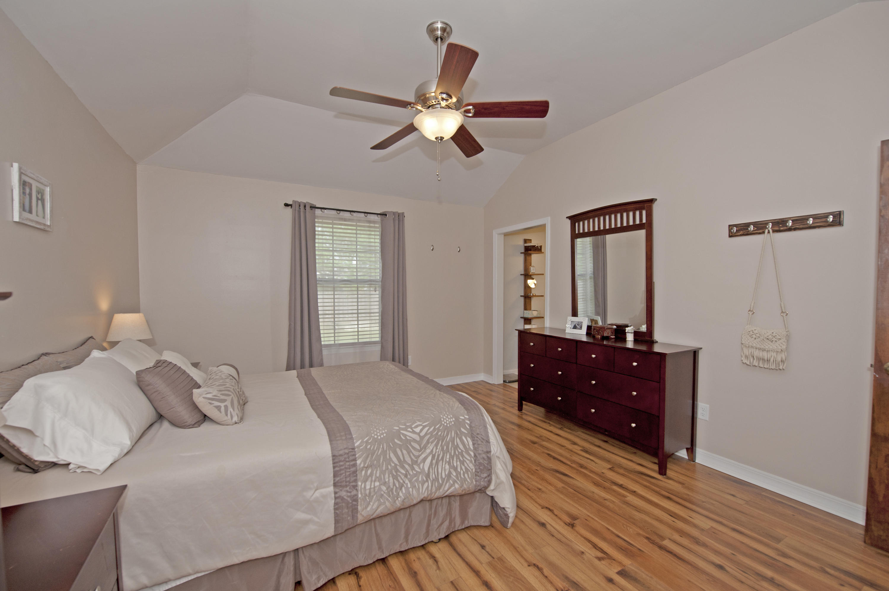 FOX DEN VILLAGES - Residential