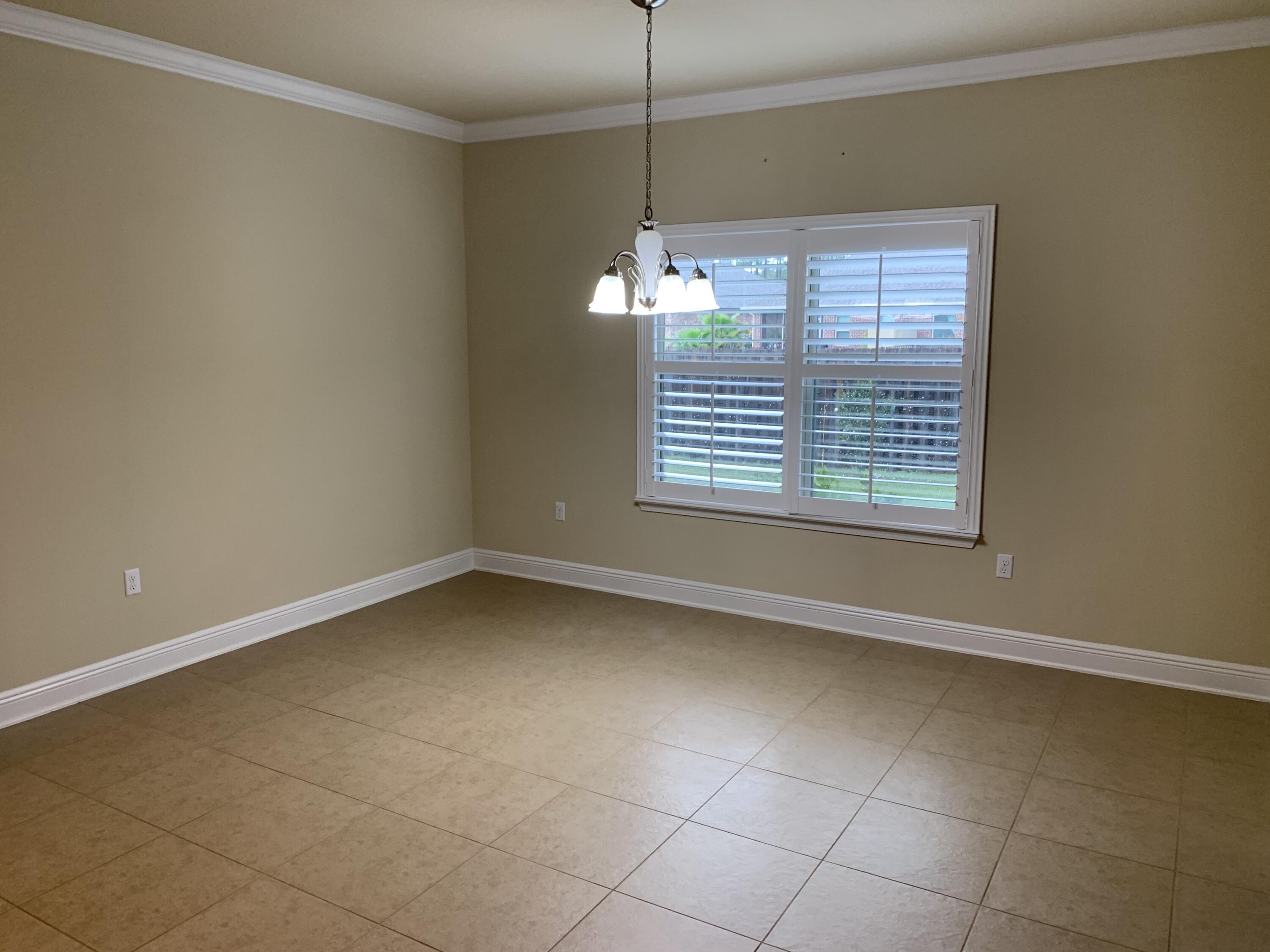 DRIFTWOOD ESTATES - Residential Lease