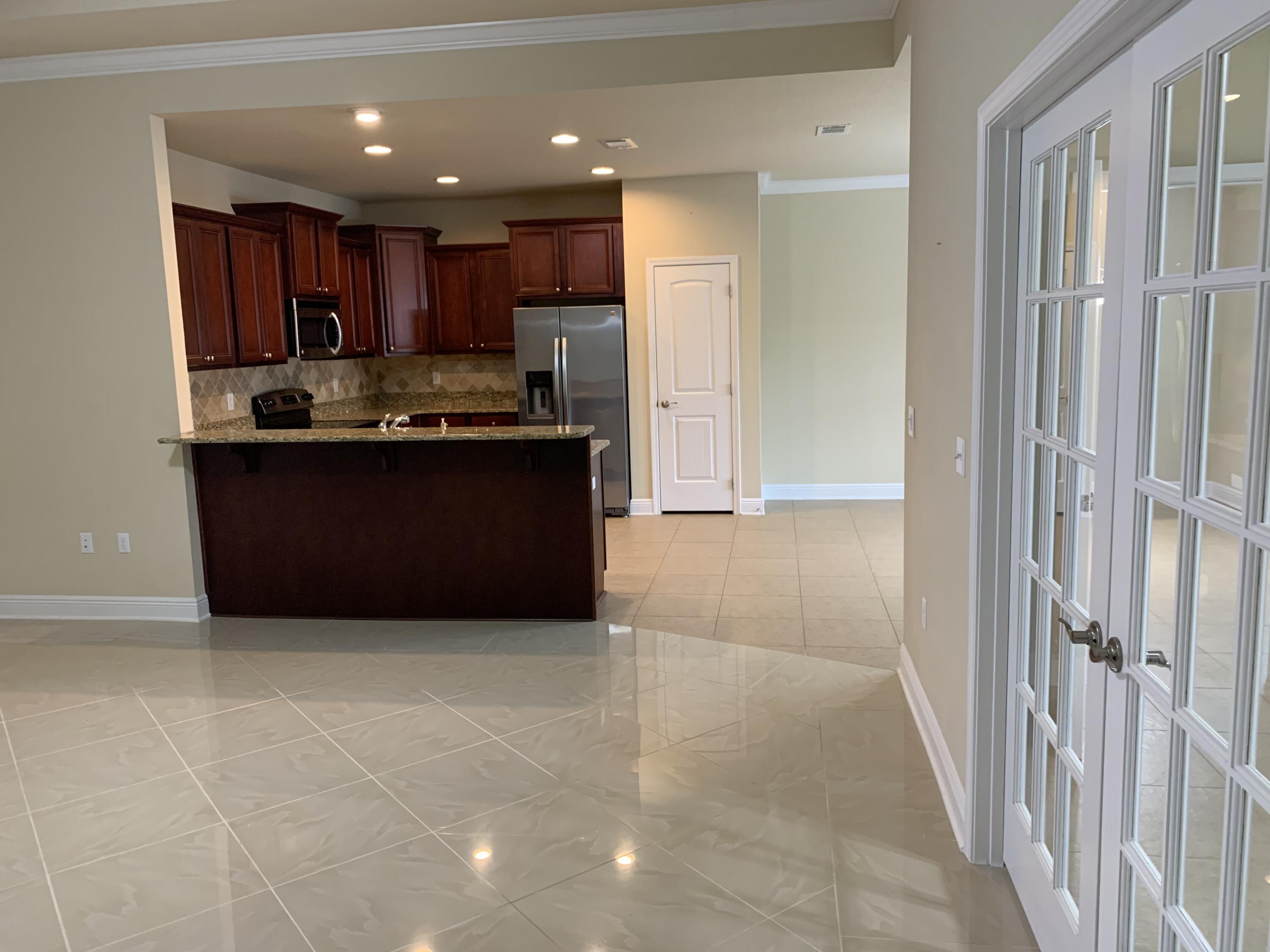 DRIFTWOOD ESTATES - Residential Lease