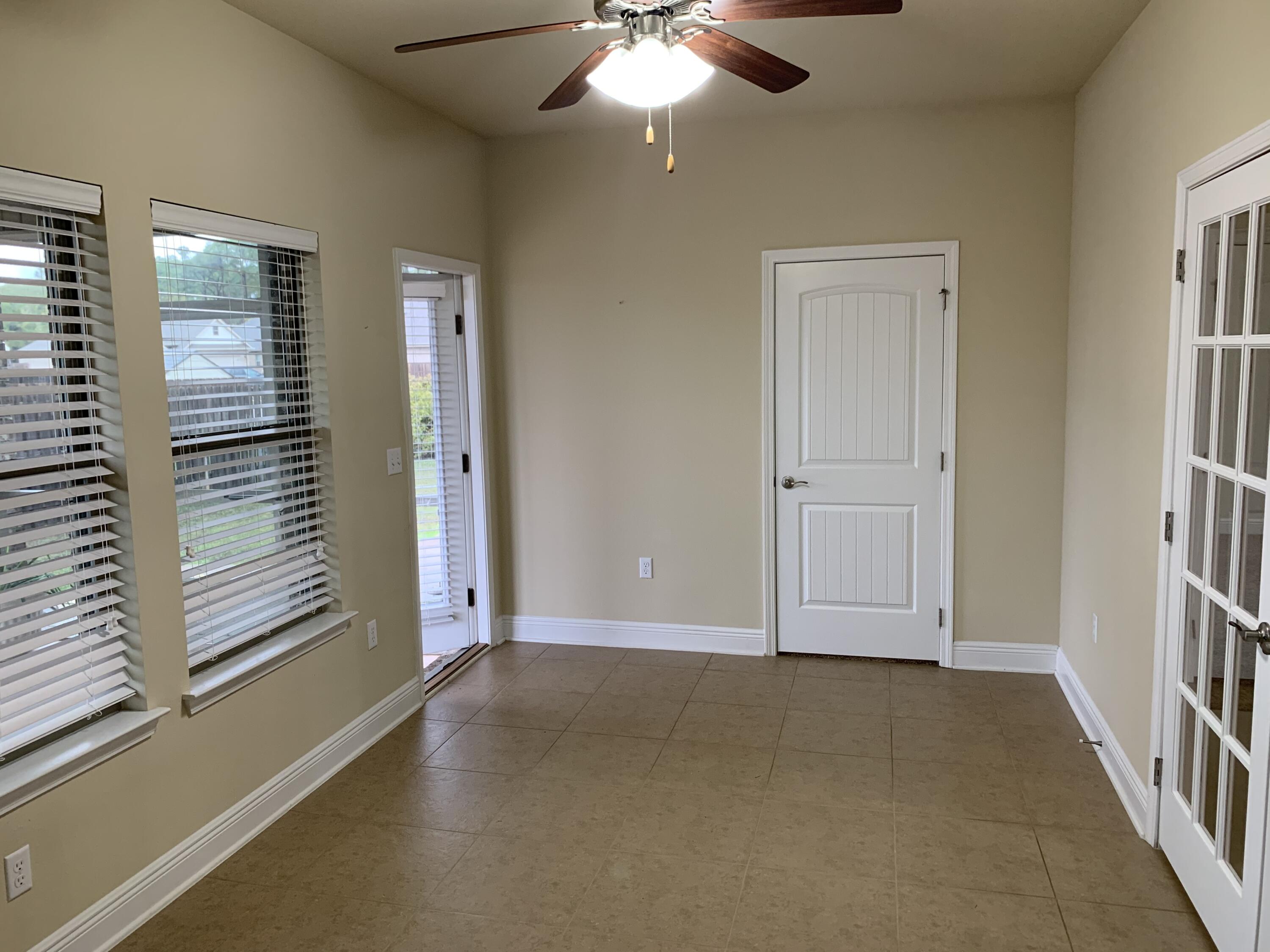 DRIFTWOOD ESTATES - Residential Lease