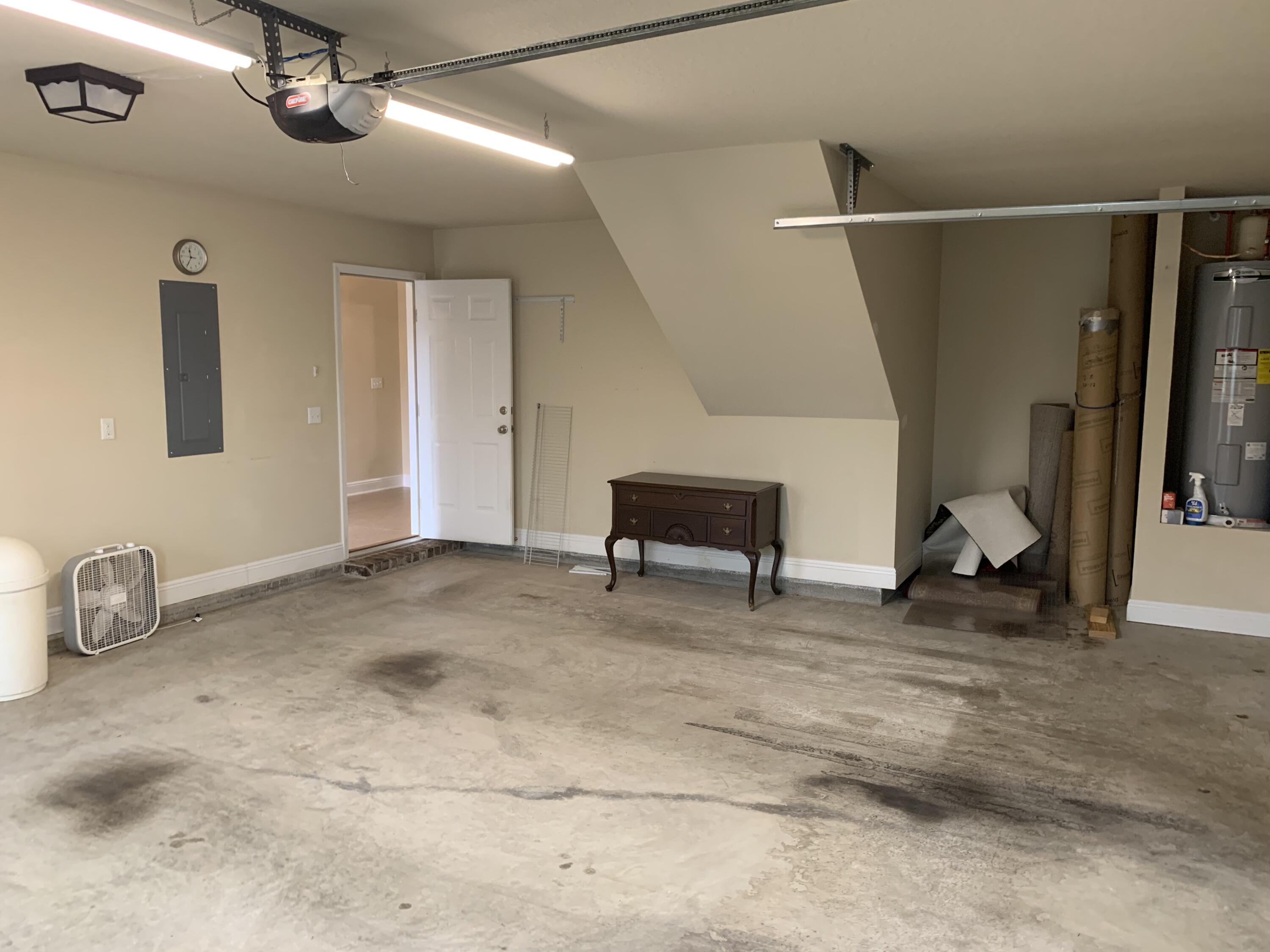 DRIFTWOOD ESTATES - Residential Lease