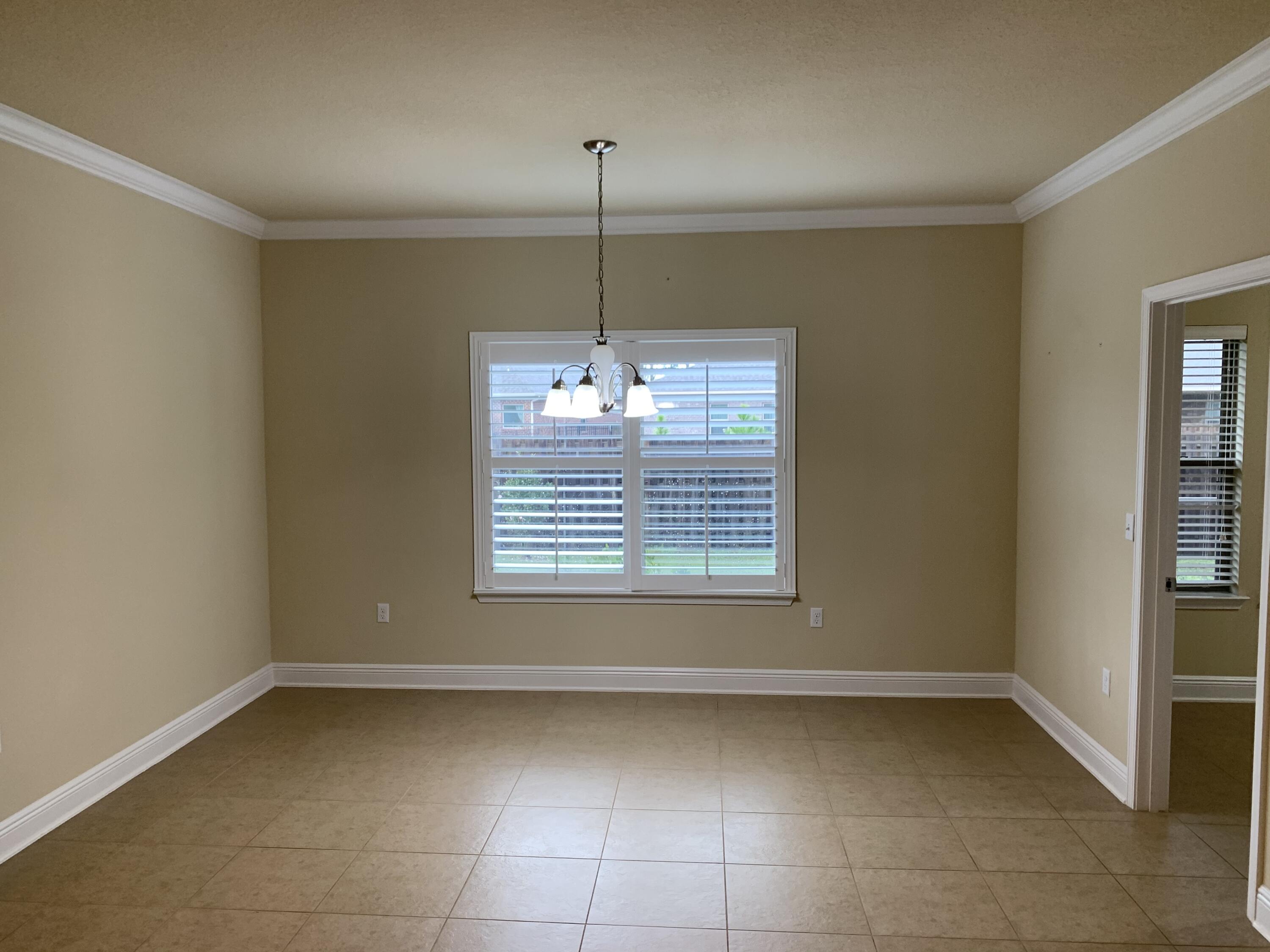 DRIFTWOOD ESTATES - Residential Lease
