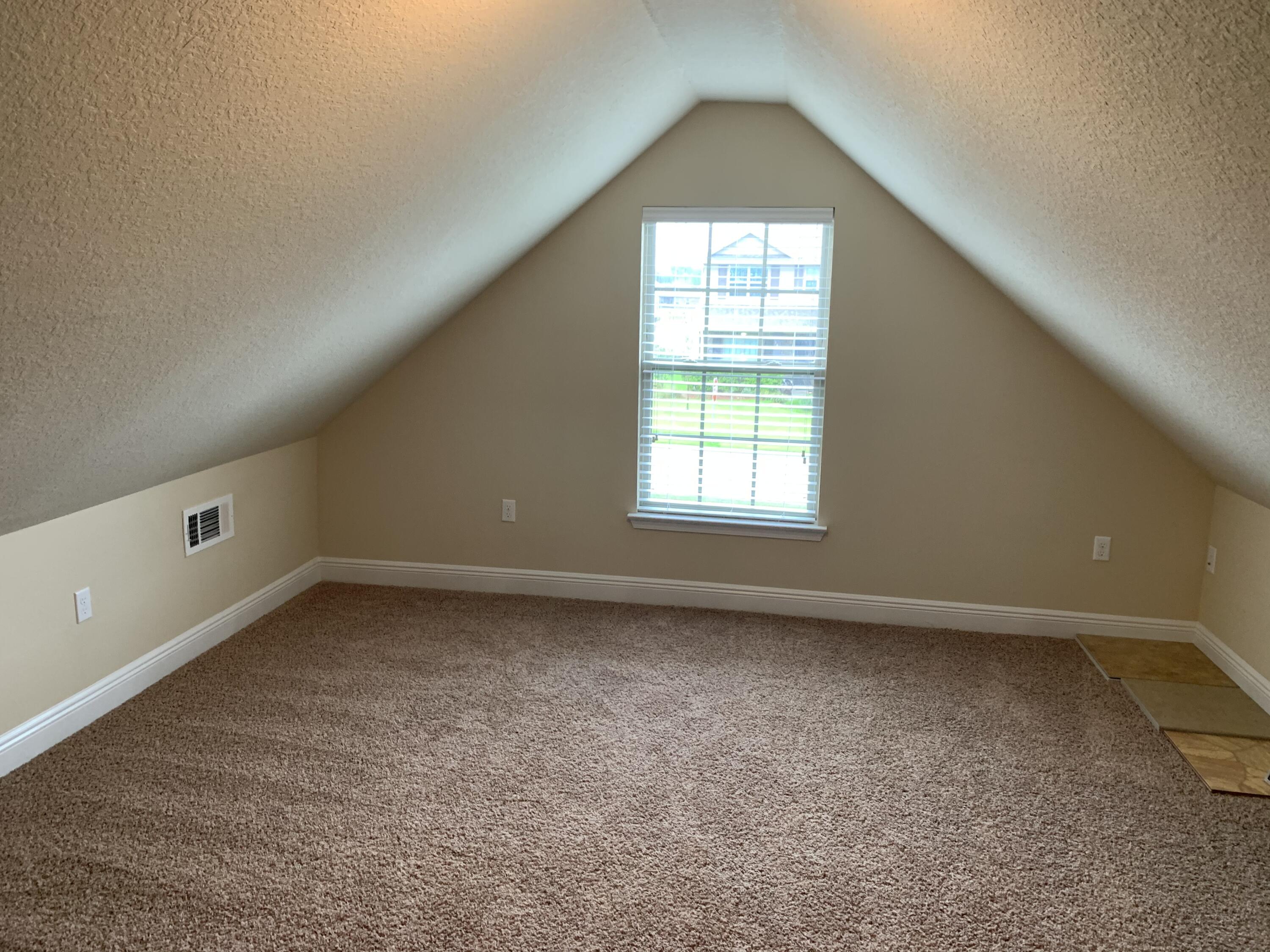 DRIFTWOOD ESTATES - Residential Lease