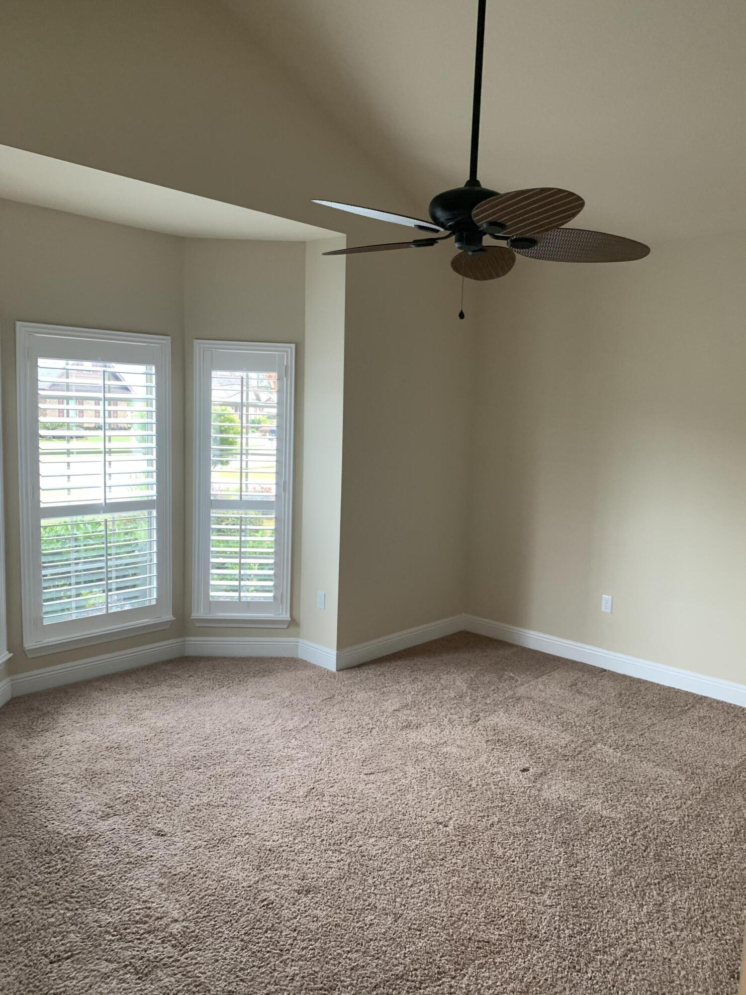 DRIFTWOOD ESTATES - Residential Lease