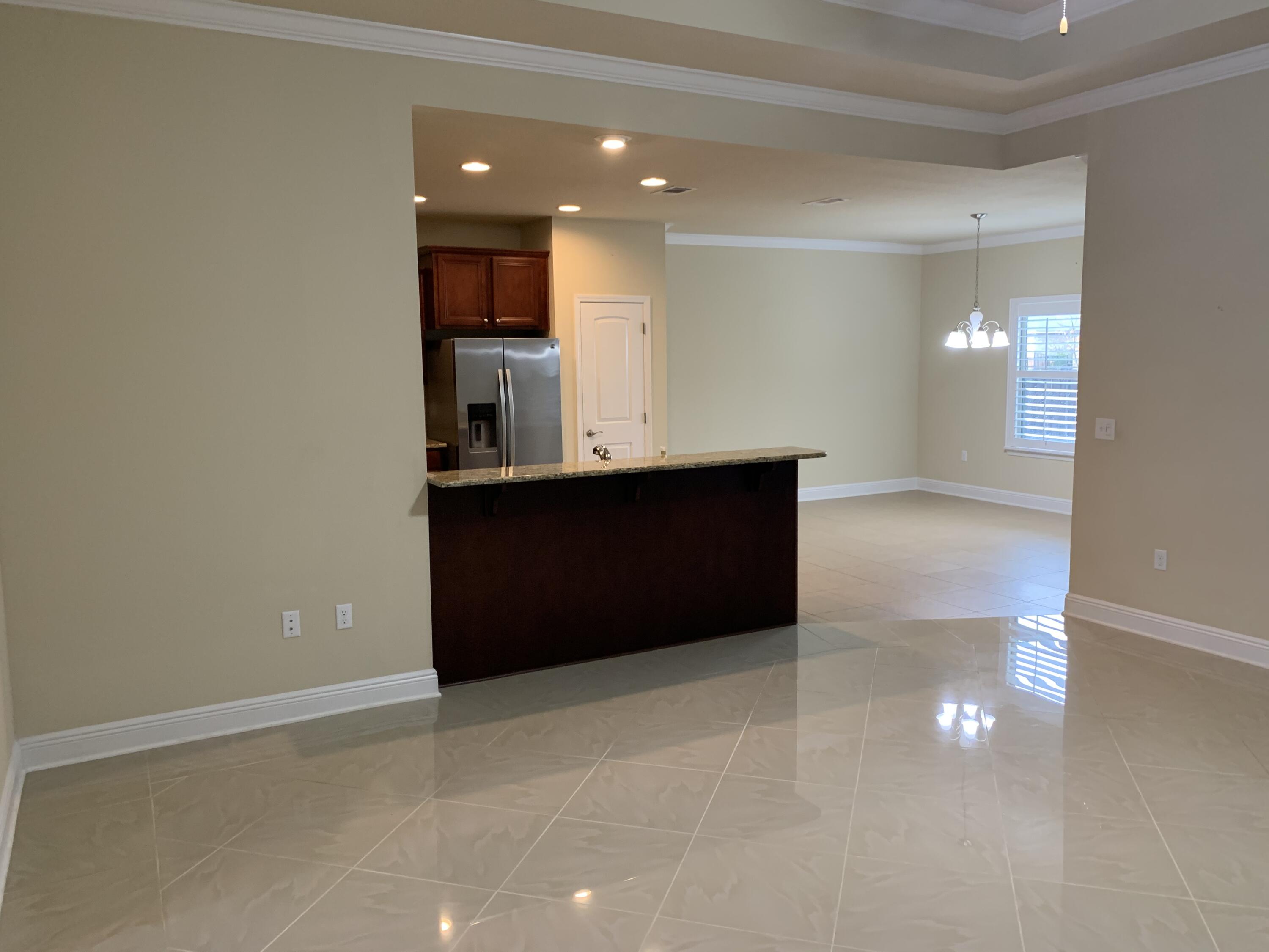 DRIFTWOOD ESTATES - Residential Lease