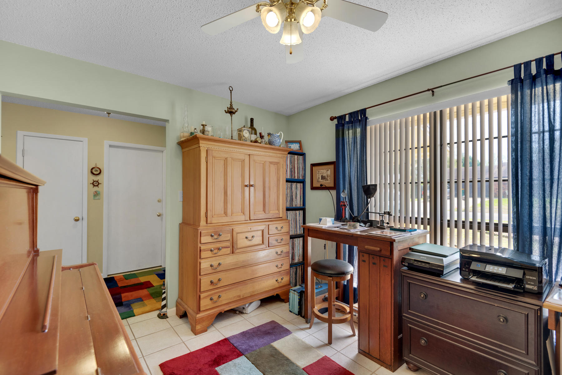 SEA HILLS 3RD - Residential