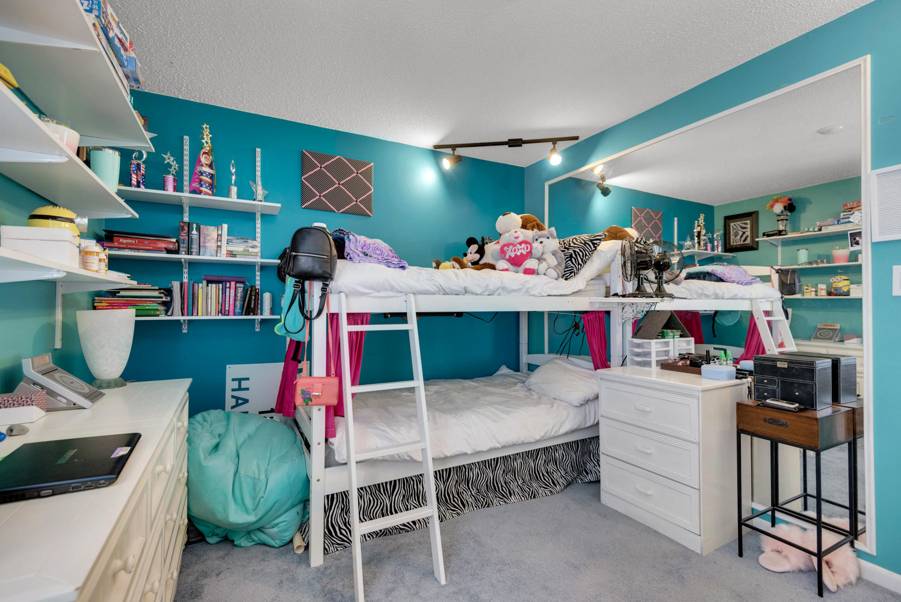 SEA HILLS 3RD - Residential