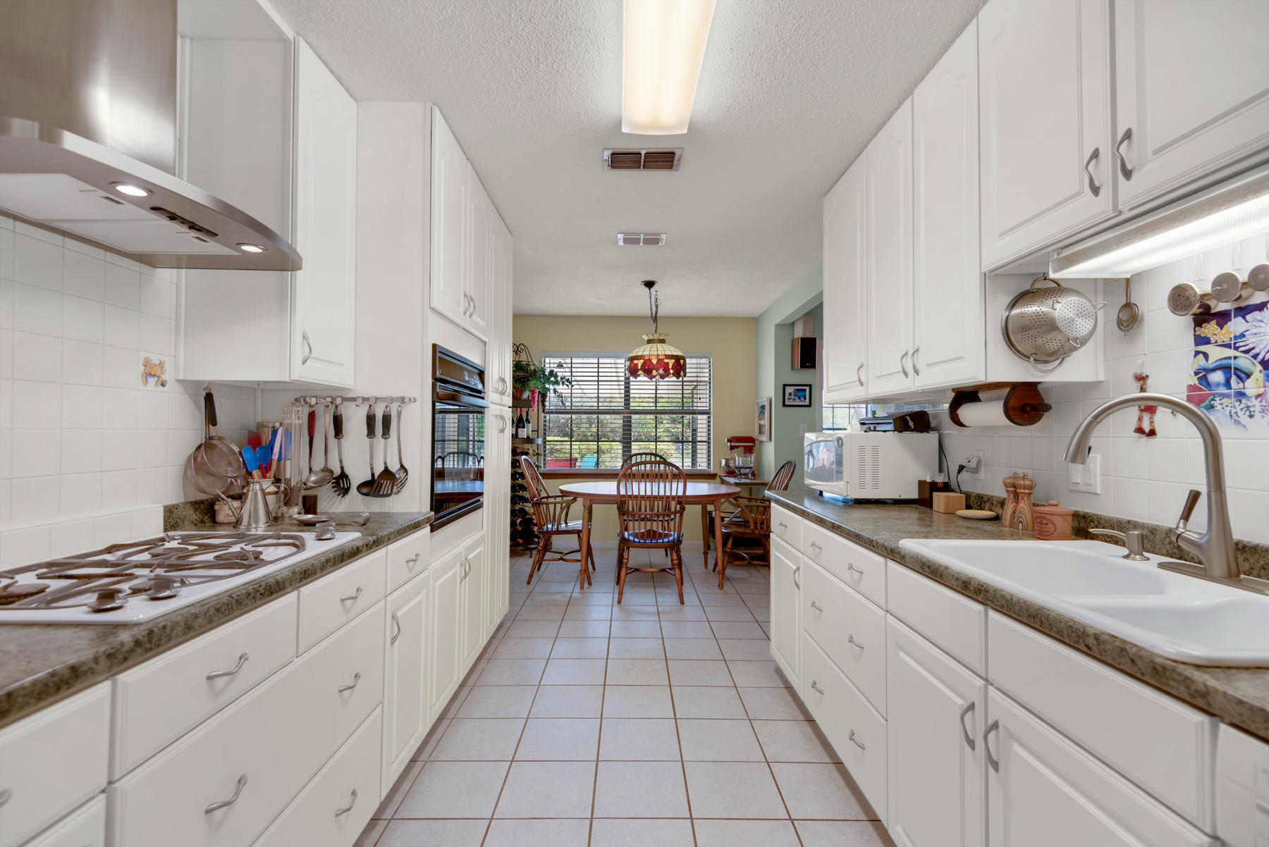 SEA HILLS 3RD - Residential