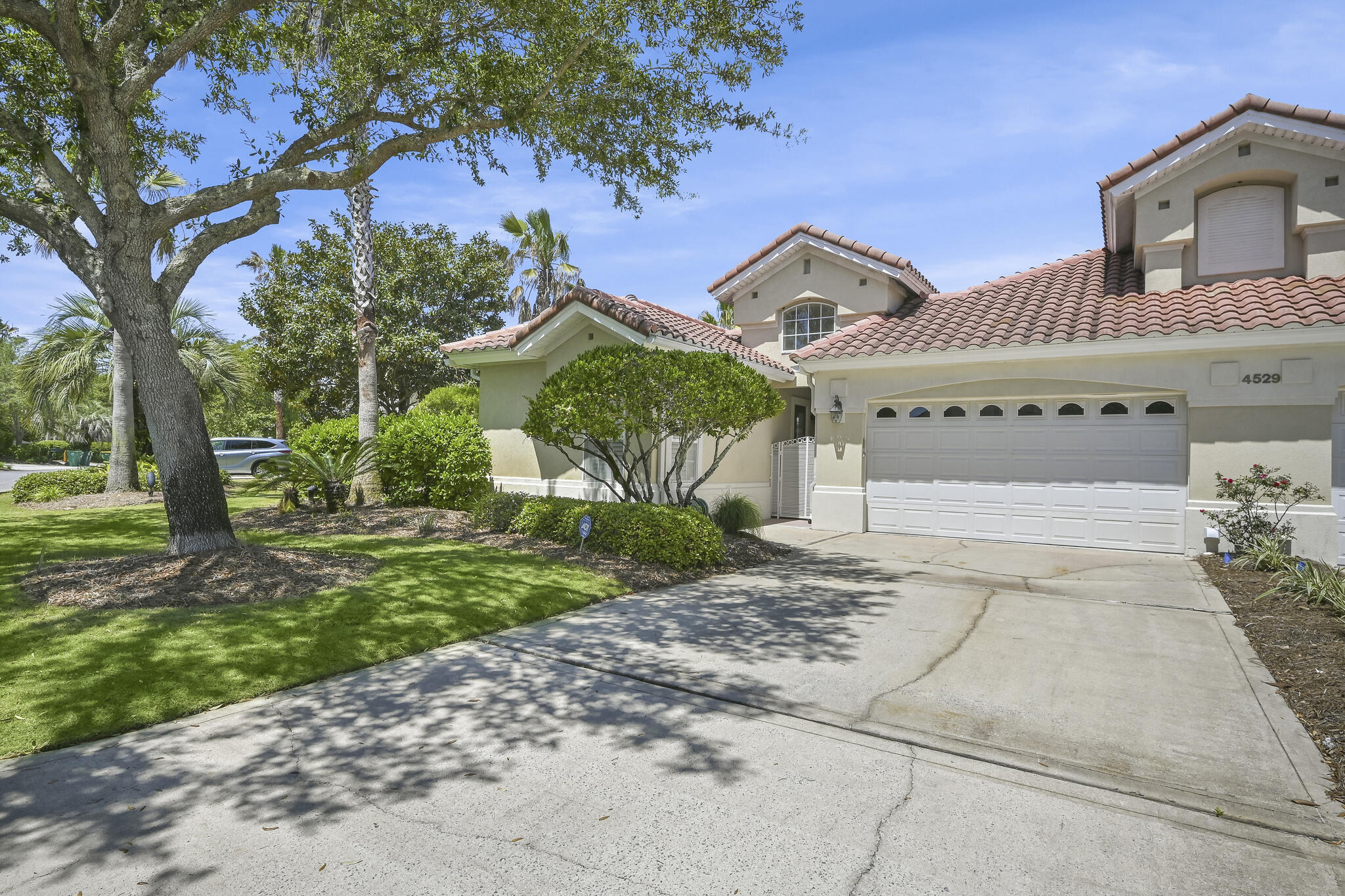 REGATTA BAY - Residential