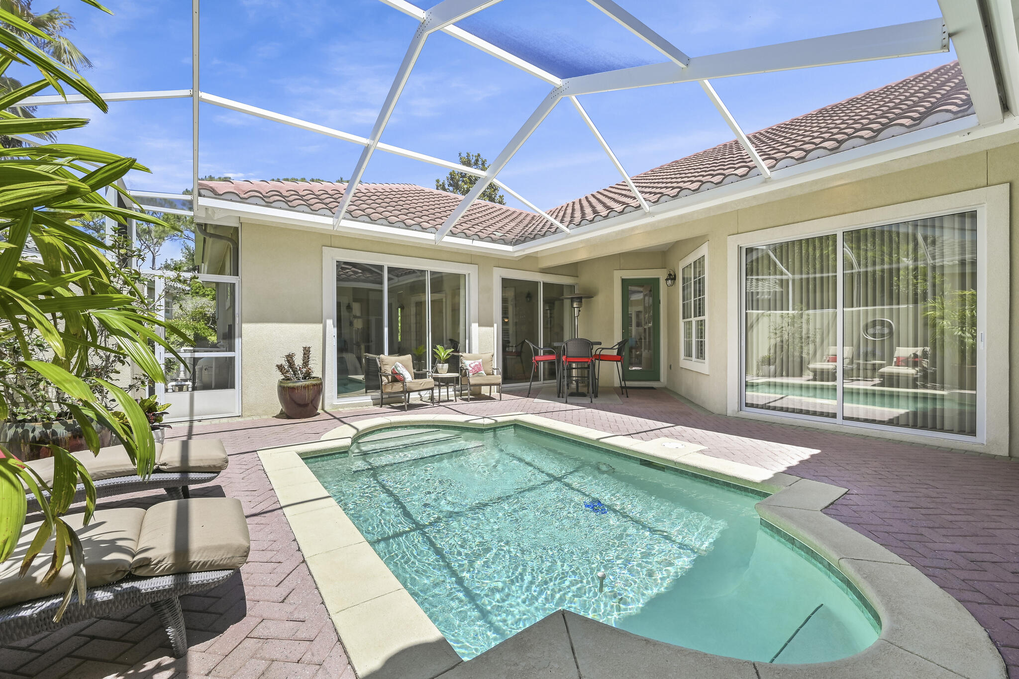 REGATTA BAY - Residential