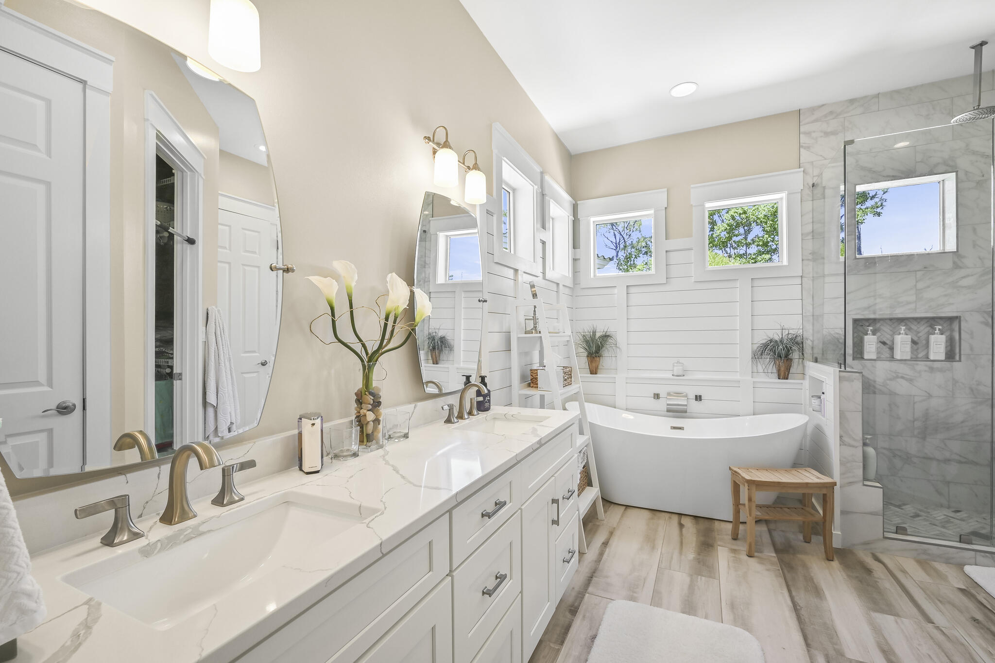 REGATTA BAY - Residential