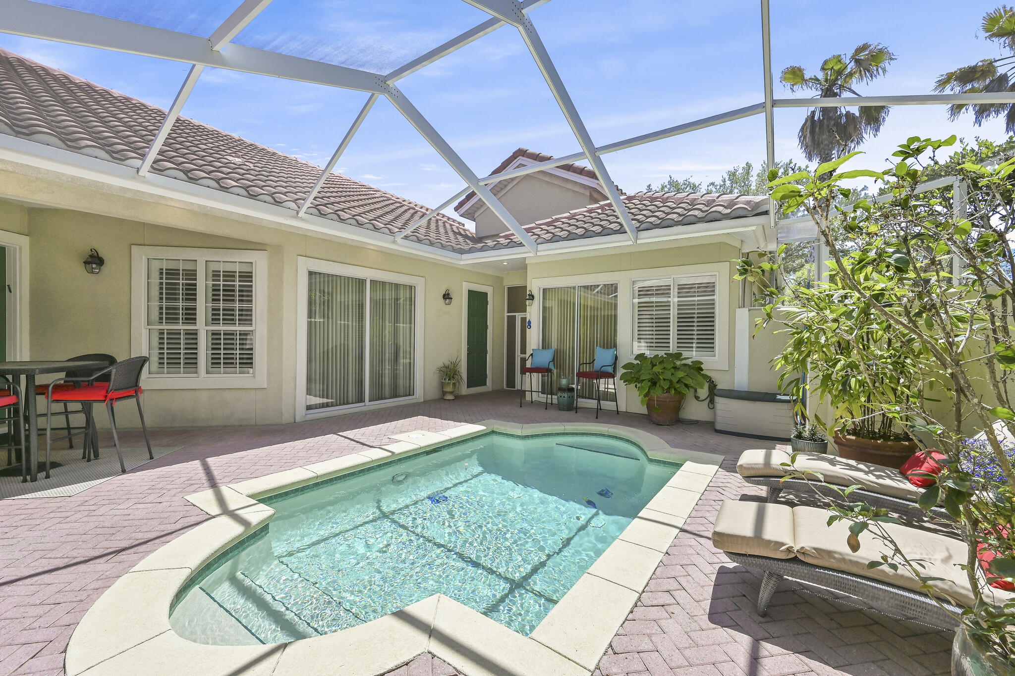 REGATTA BAY - Residential