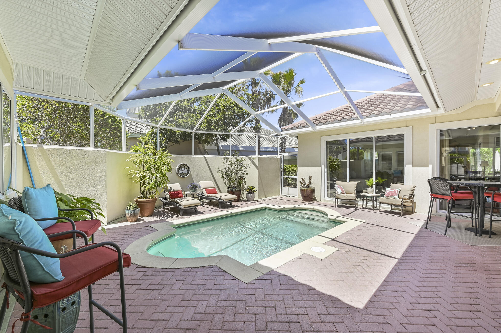 REGATTA BAY - Residential