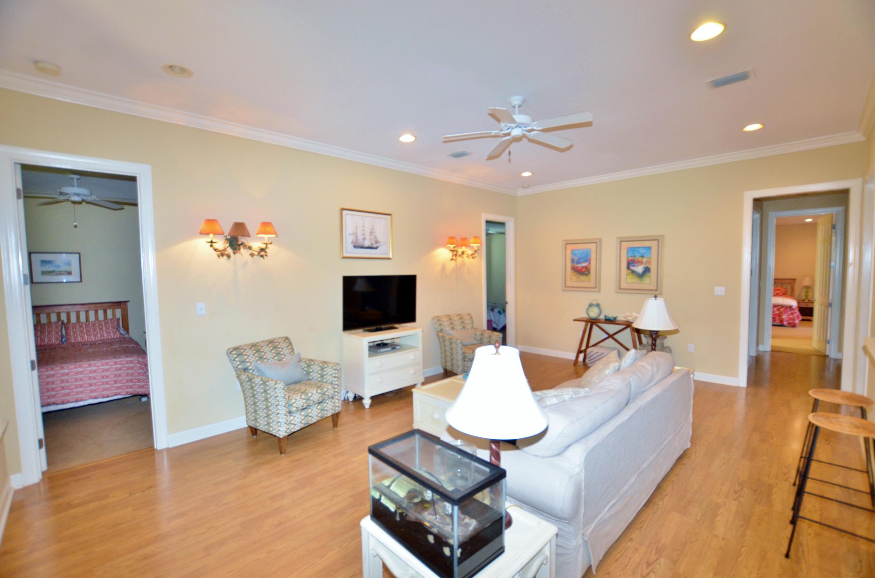 CRYSTAL LAKE AT SANDESTIN - Residential Lease
