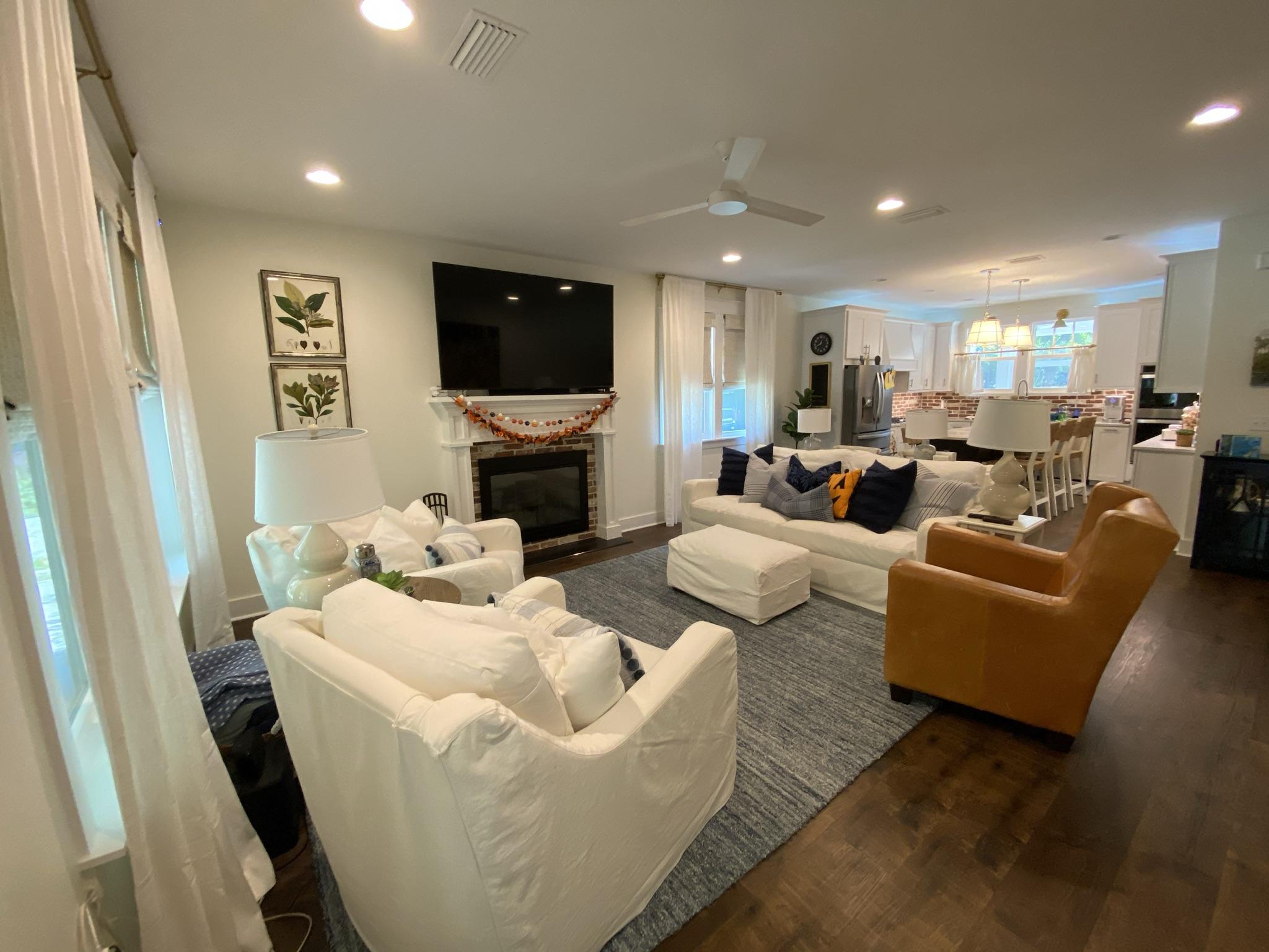 FISCHERS LANDING - Residential