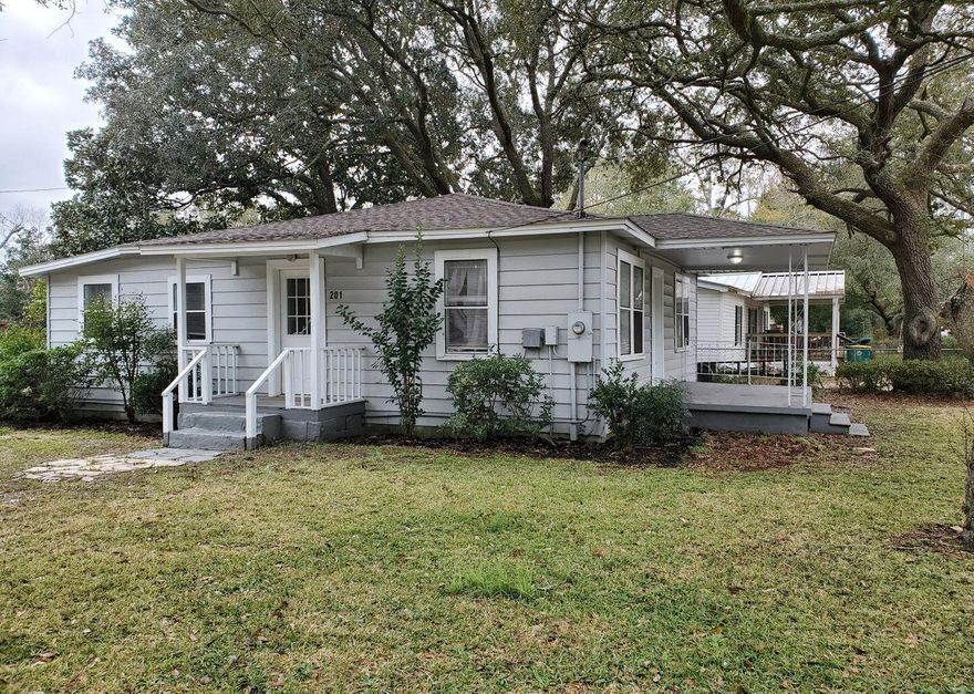 Perfect first home or investment property centrally located in Ft. Walton Beach, FL. close to shopping, beaches and both military bases.  This updated 3 bedroom 1 bath Florida cottage style home sits on a large completely fenced in corner lot.  The updated kitchen, bathroom and floors make this home a ready to move in for your family.  The kitchen is centrally located between the dining area and family room. You have 2 front porches to sit on in the evenings.  A large fenced in yard with some beautiful oak trees is a great place for dogs or kids to play.  This home is a great first home or perfect investment property. Make this a must see on your list for this new year!Dates:Roof is 2019HVAC is 2007HVAC duct work is 2022Plumbing - copper Hot Water heater - less than 10 yrs old