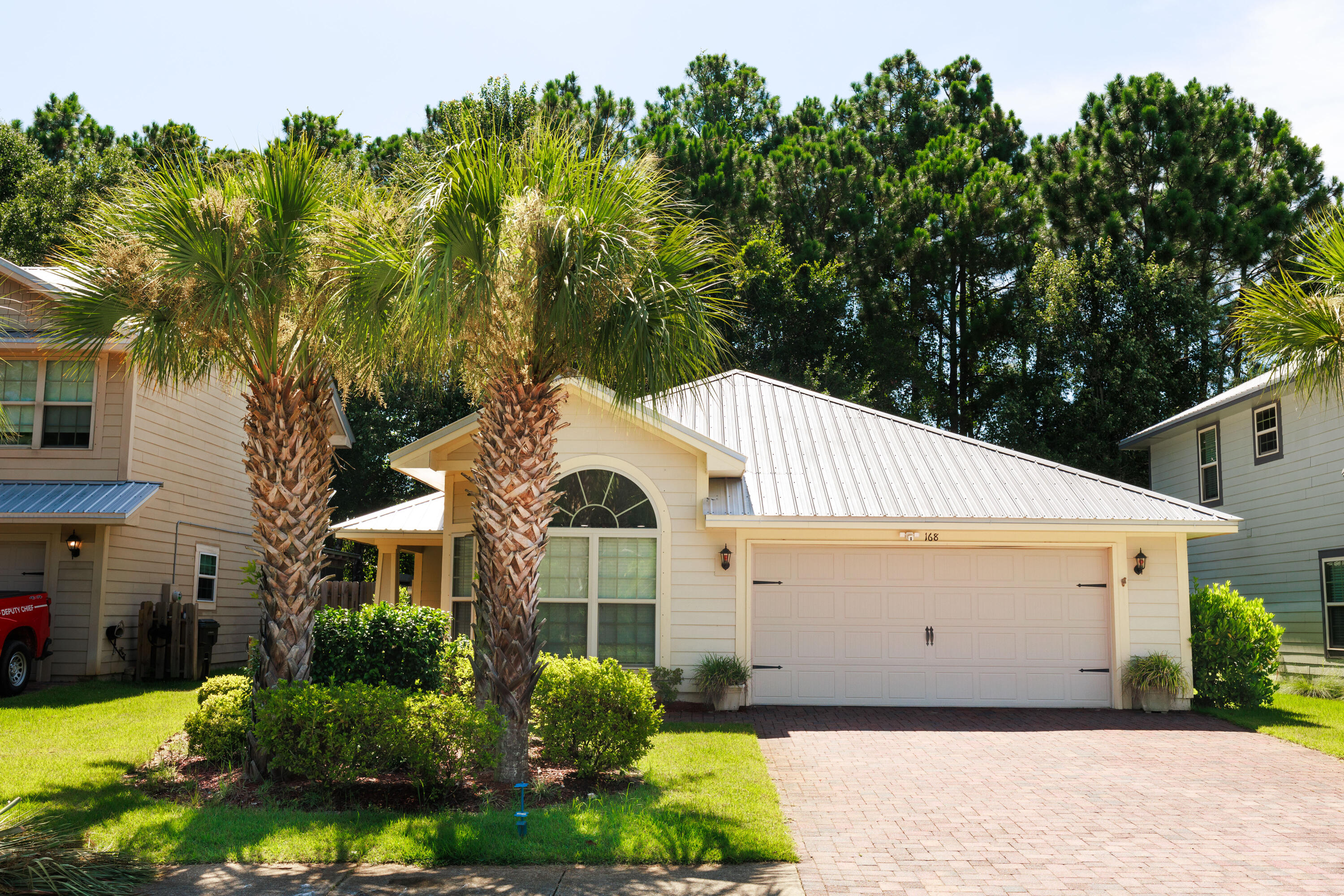 EAGLE BAY - Residential