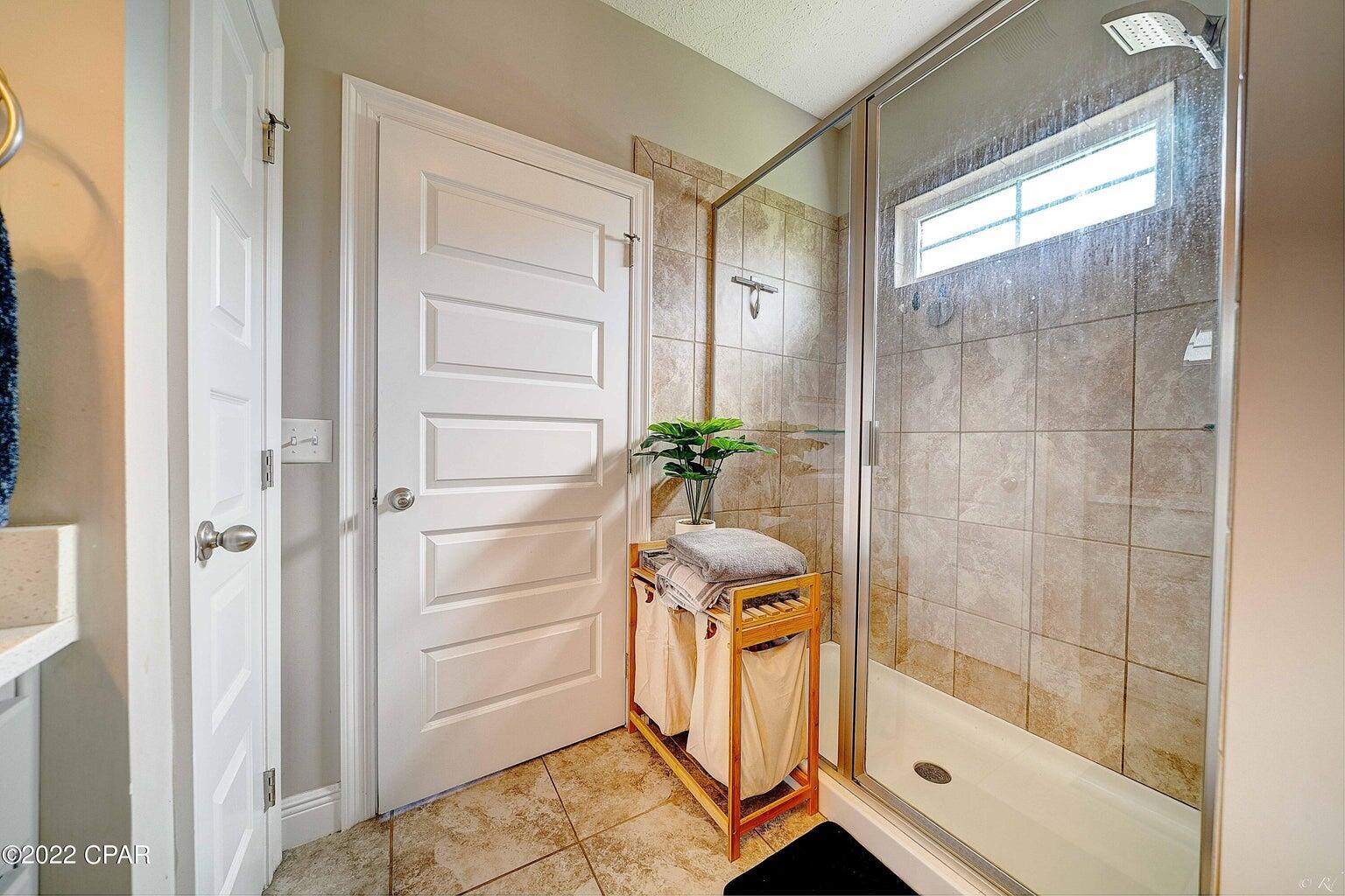 NO RECORDED SUBDIVISION - Residential Lease