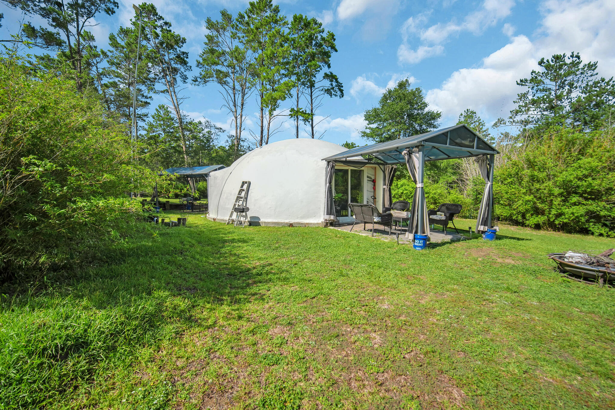 NO RECORDED SUBDIVISION - Residential