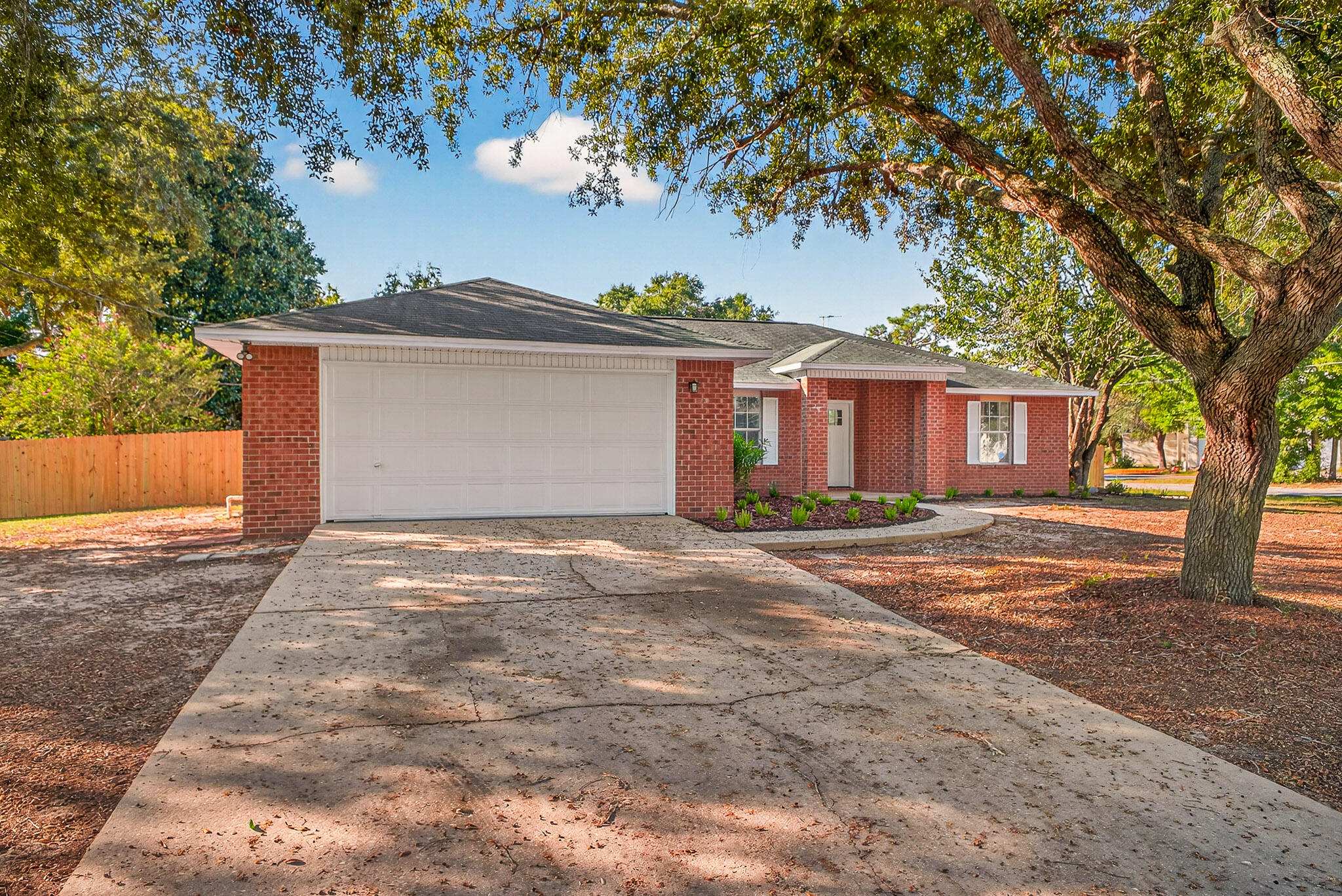 MOSSY OAKS - Residential