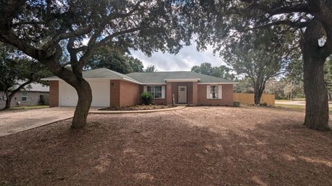 Photo of 7271 Mossy Oaks Drive, Navarre, FL 32566 (MLS # 987802)