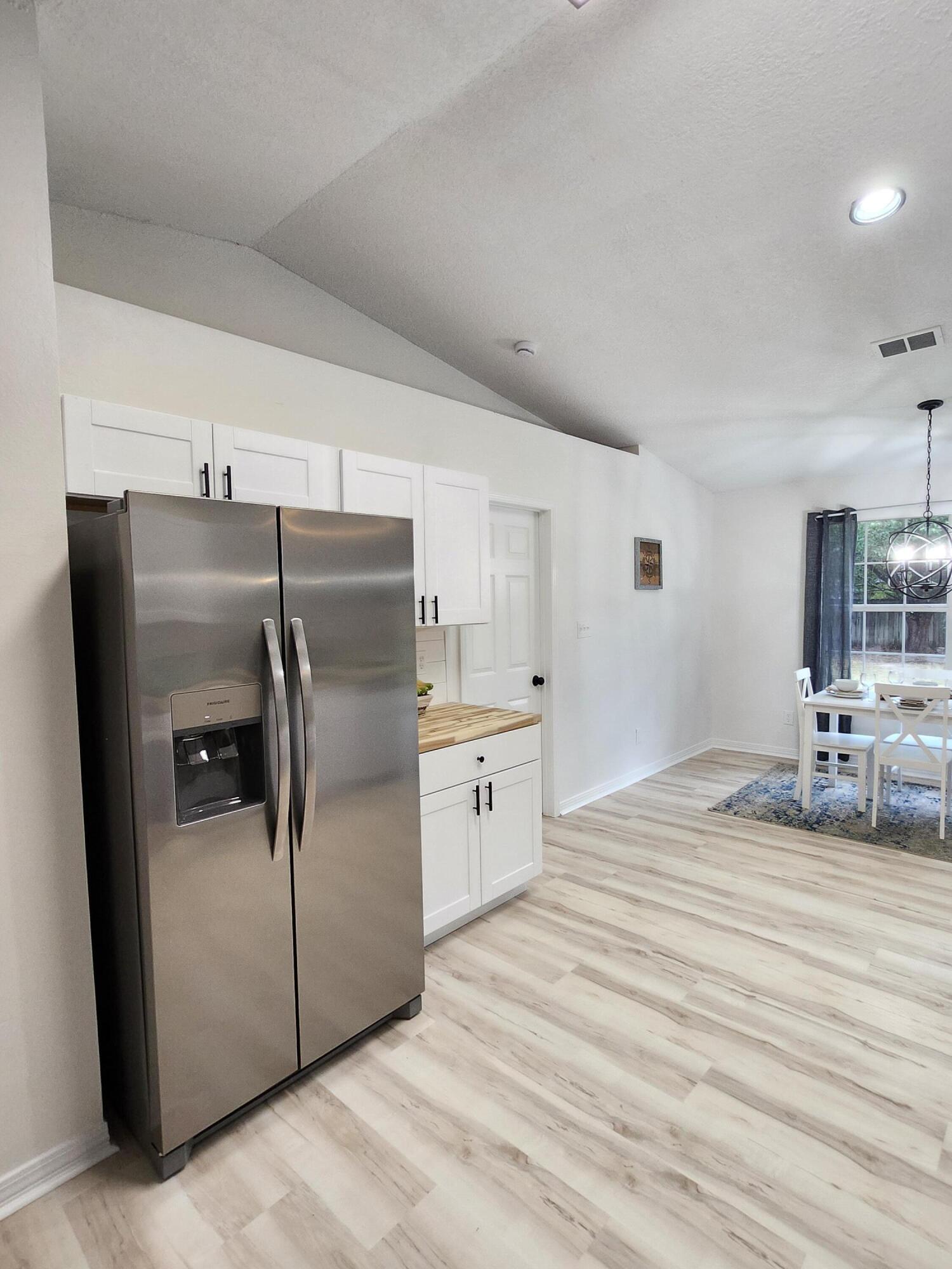 MOSSY OAKS - Residential