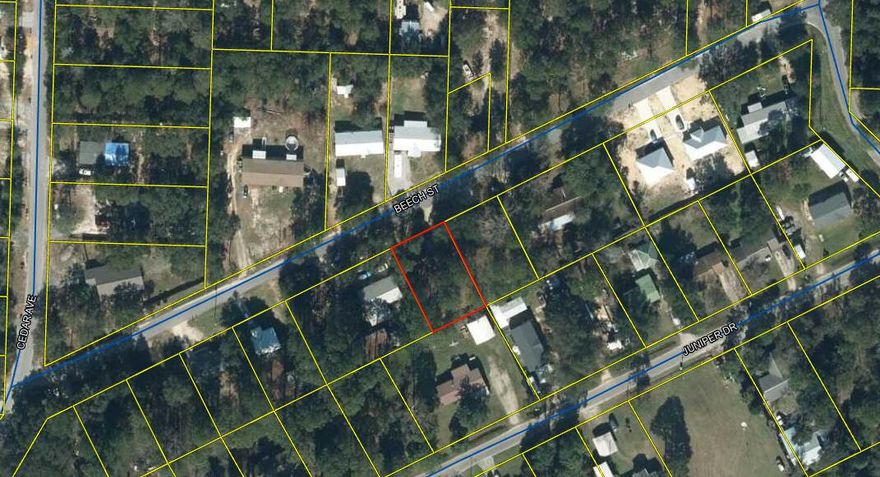 Just minutes from Bluewater Bay and Mid Bay Bridge and a short drive to the beautiful Destin beaches! There is a bay-side public park with picnic tables/pavilions, children's playground & boat ramp within 1.5 miles. Mobile homes allowed.