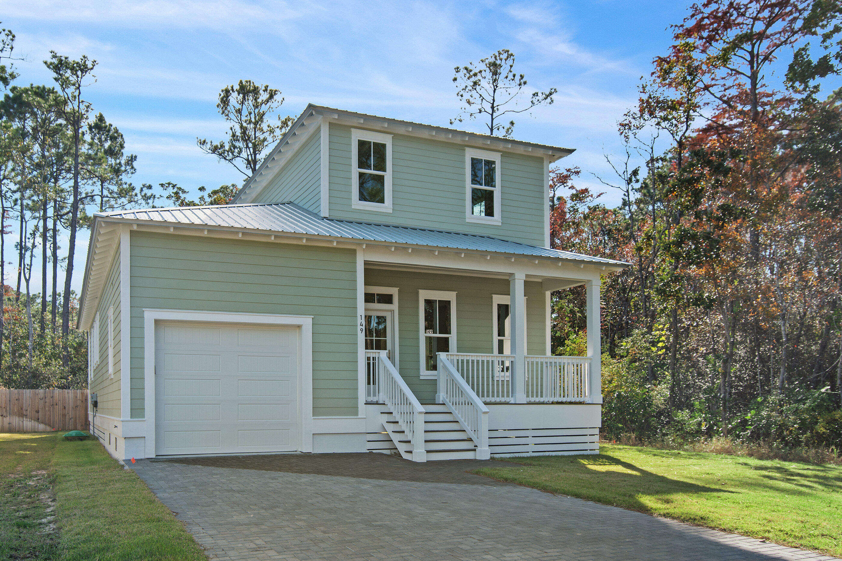 MAGNOLIA BAY - Residential