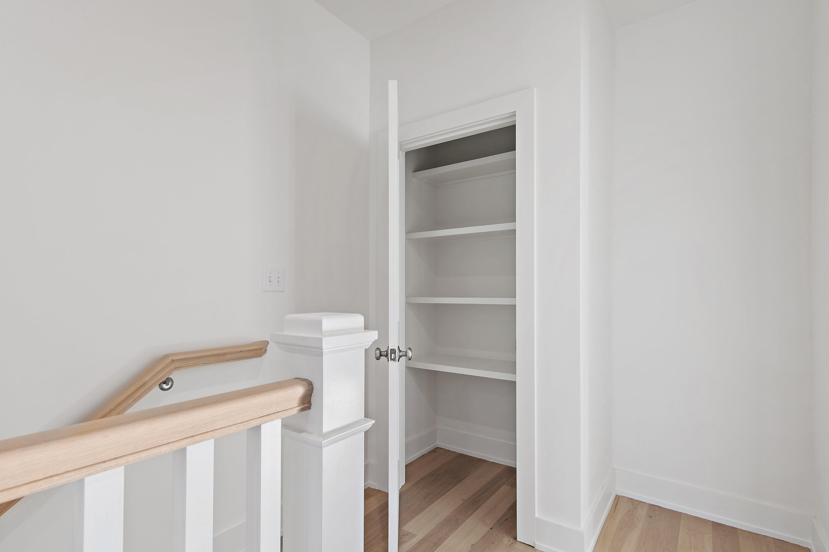 MAGNOLIA BAY - Residential