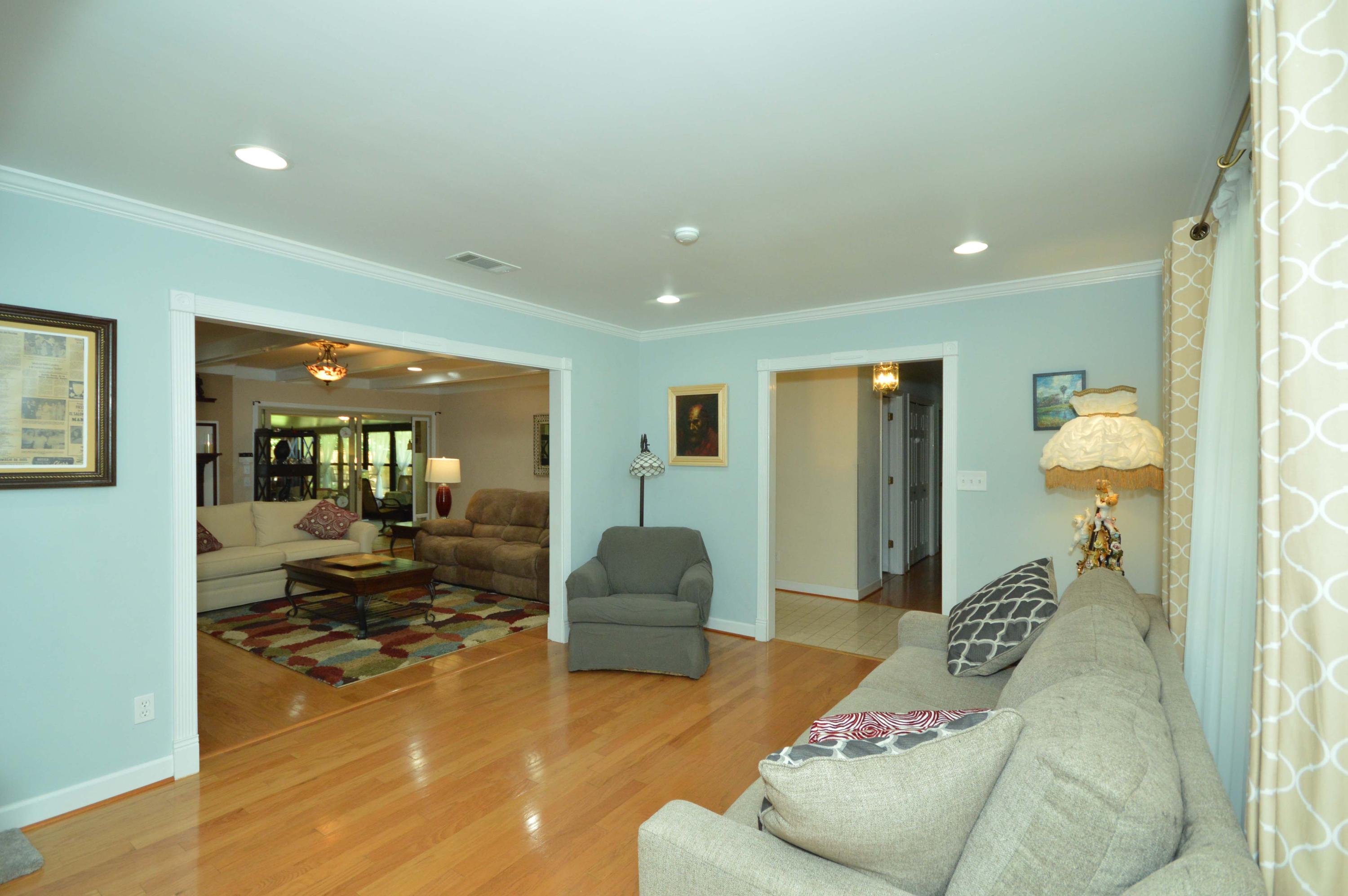 TWIN LAKES ESTATES - Residential