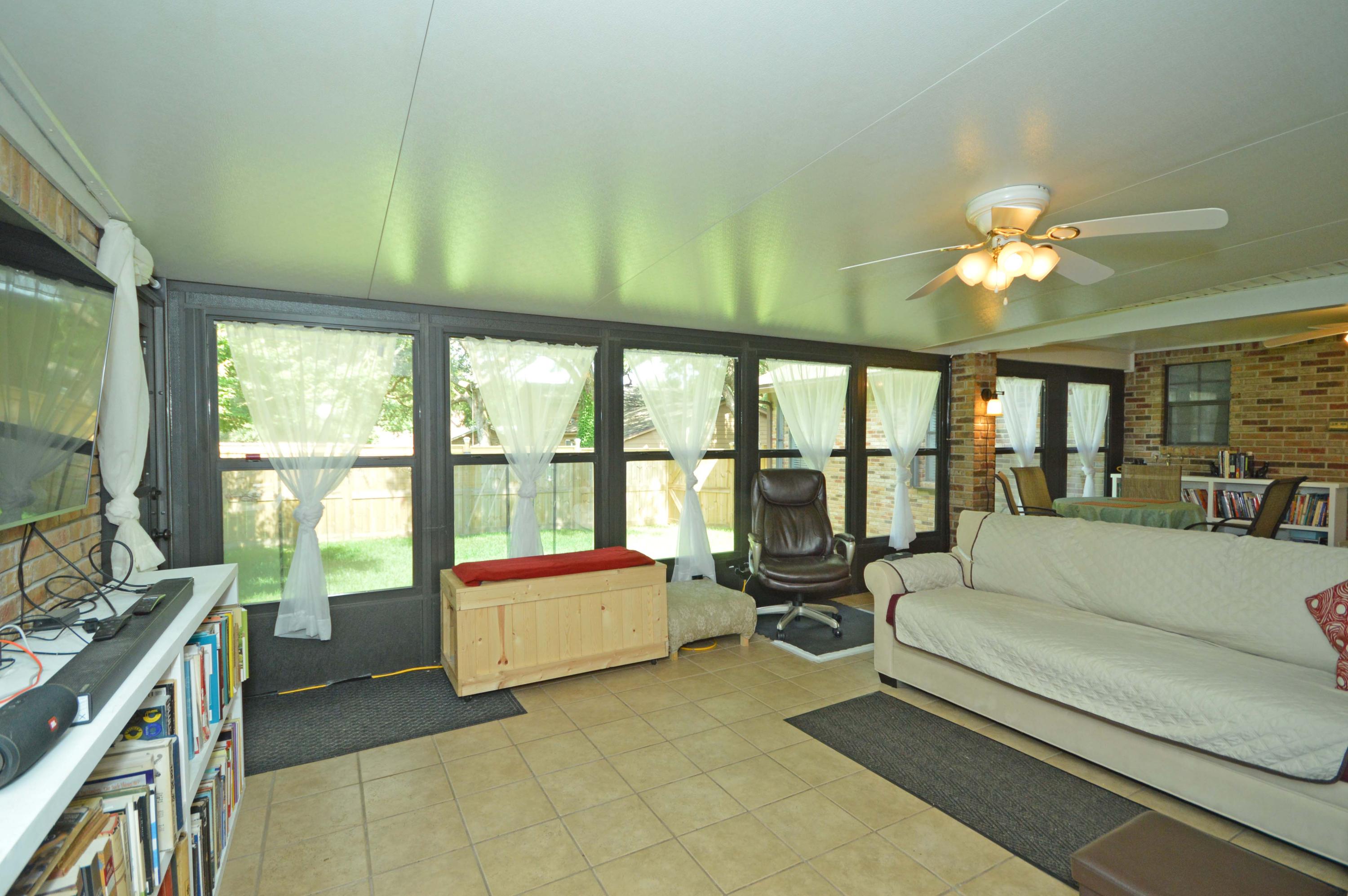 TWIN LAKES ESTATES - Residential