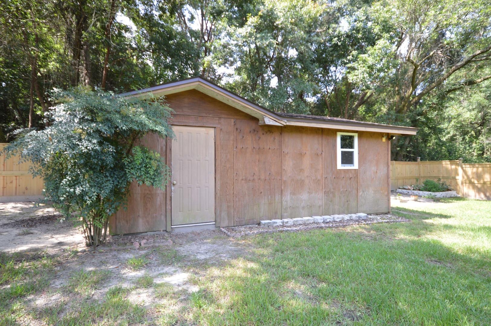 TWIN LAKES ESTATES - Residential