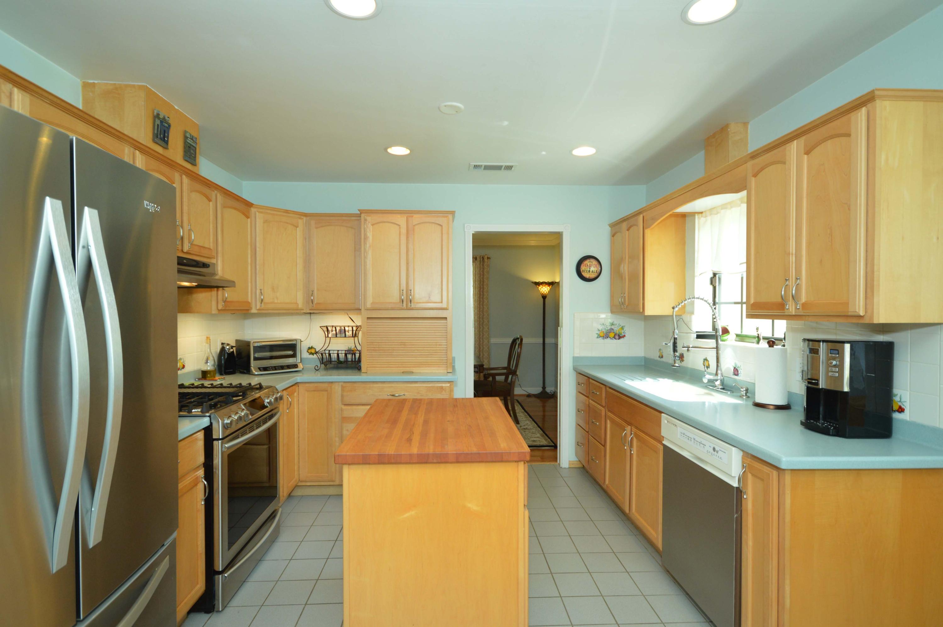 TWIN LAKES ESTATES - Residential