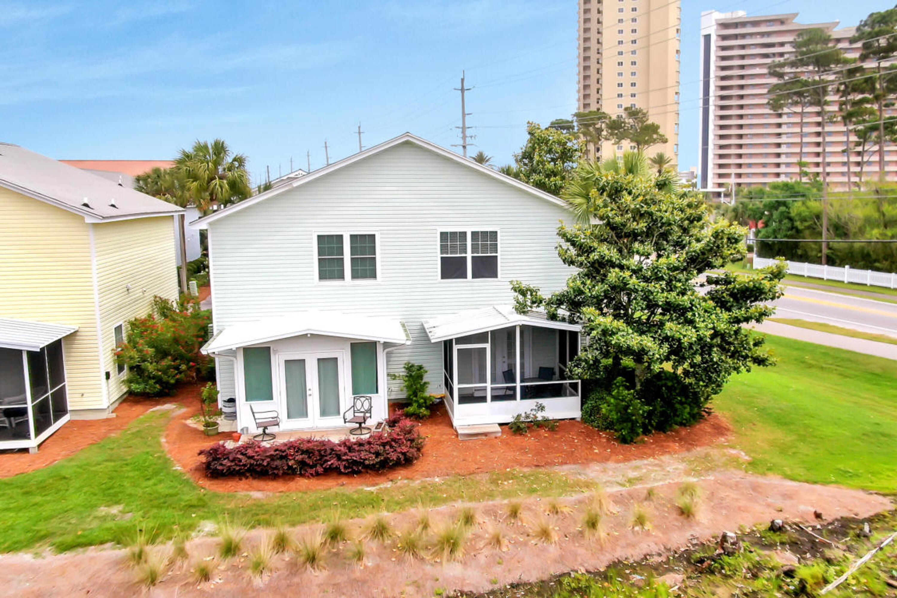 SUMMERLAKE T/H - Residential