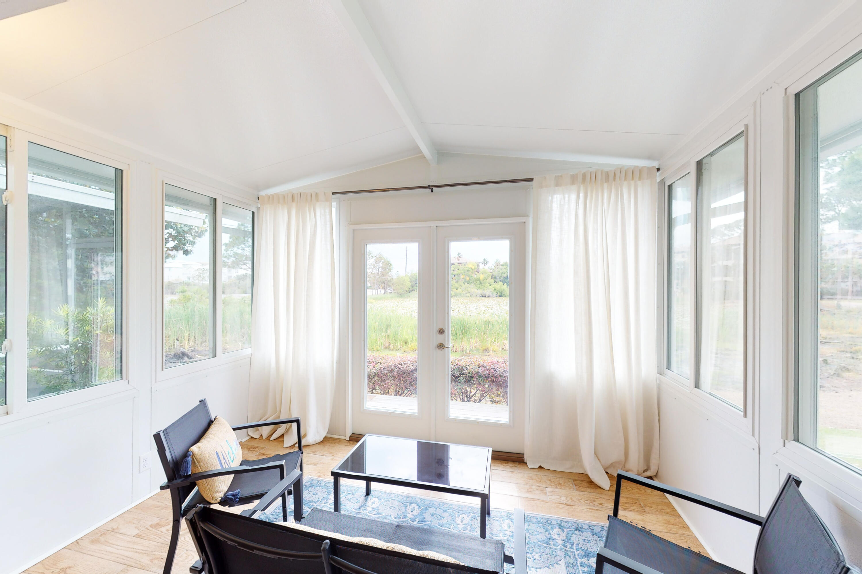 SUMMERLAKE T/H - Residential