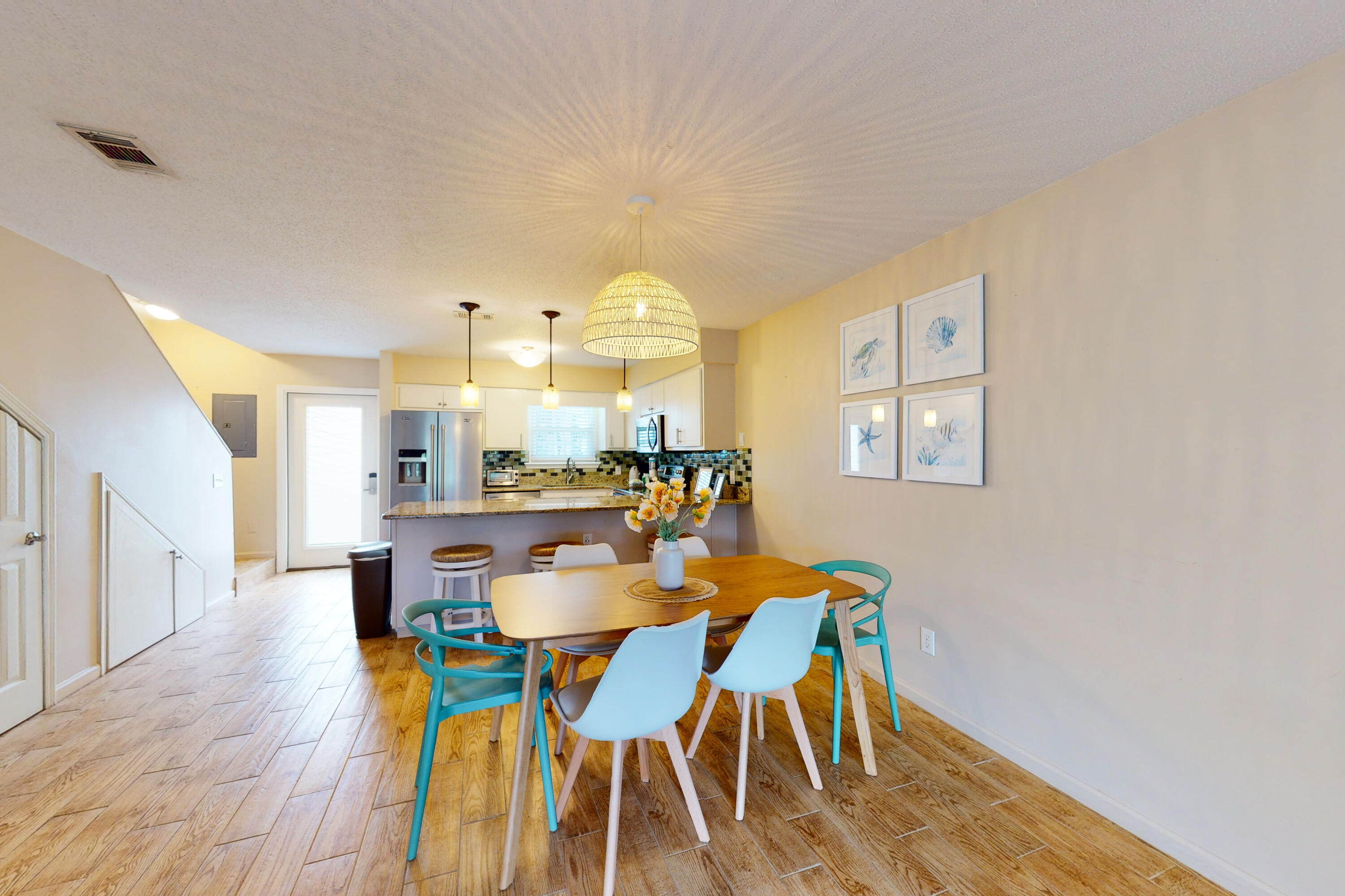 SUMMERLAKE T/H - Residential