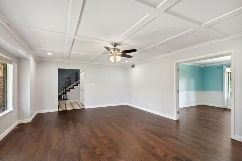 LAKE LORRAINE ESTATES - Residential