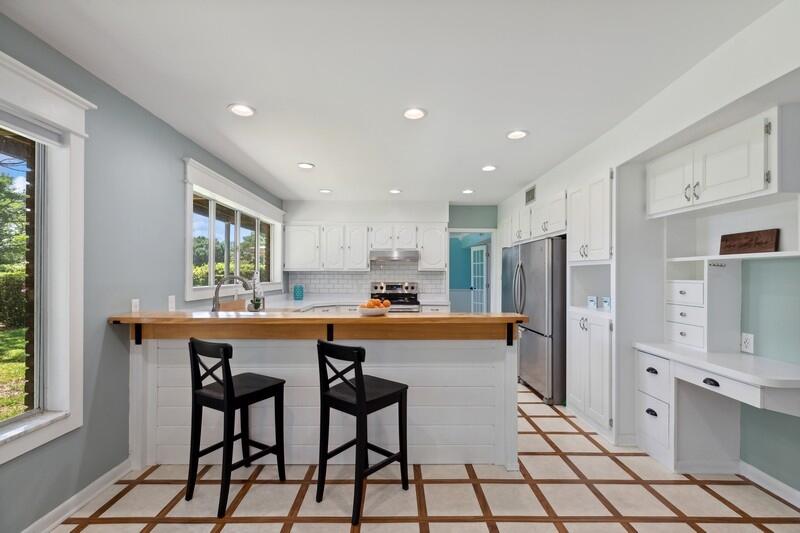 LAKE LORRAINE ESTATES - Residential